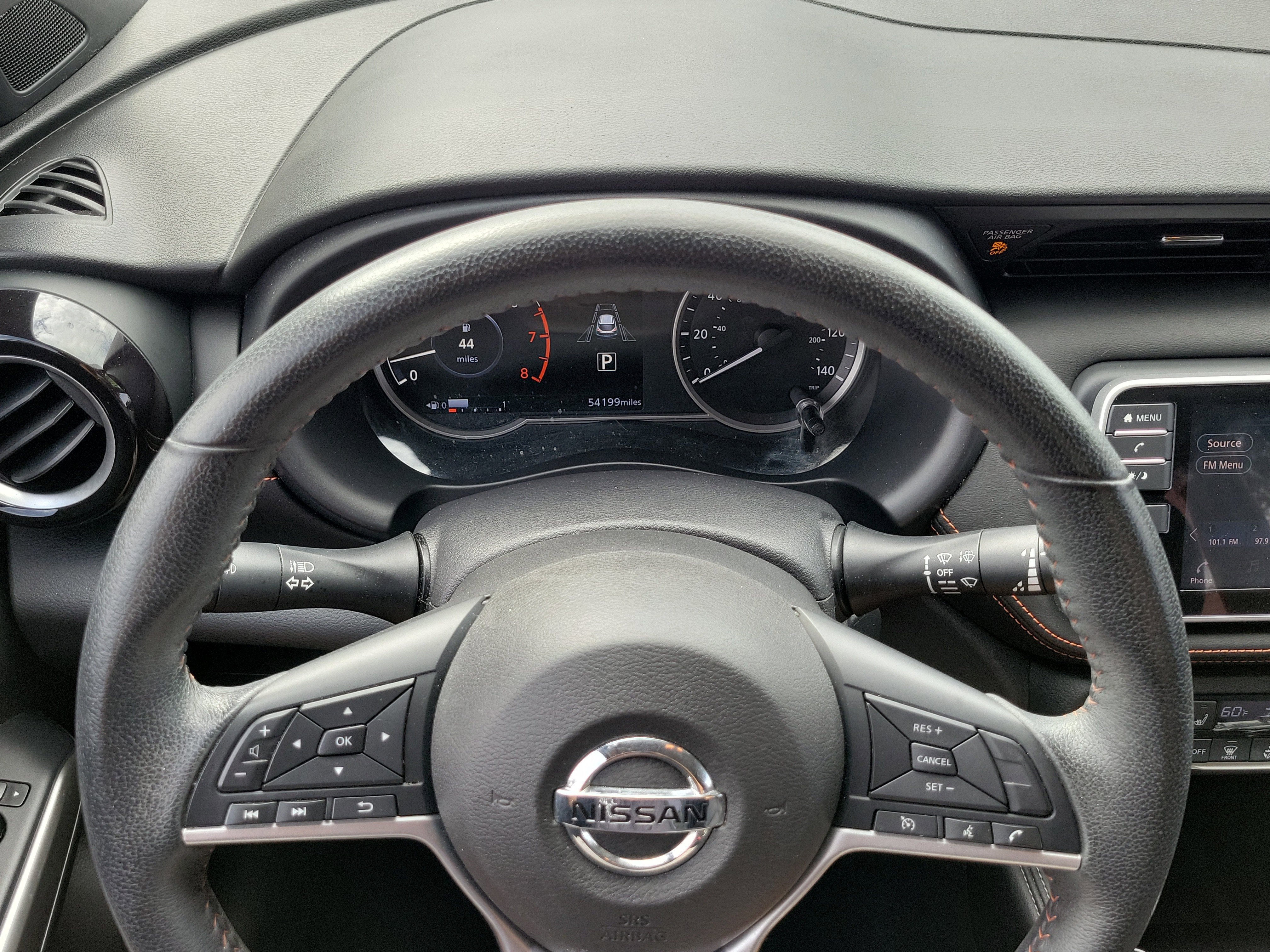2020 Nissan Kicks SR