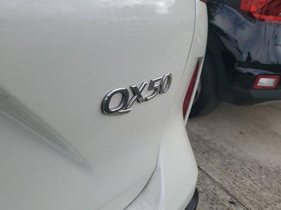 2022 INFINITI QX50 LUXE