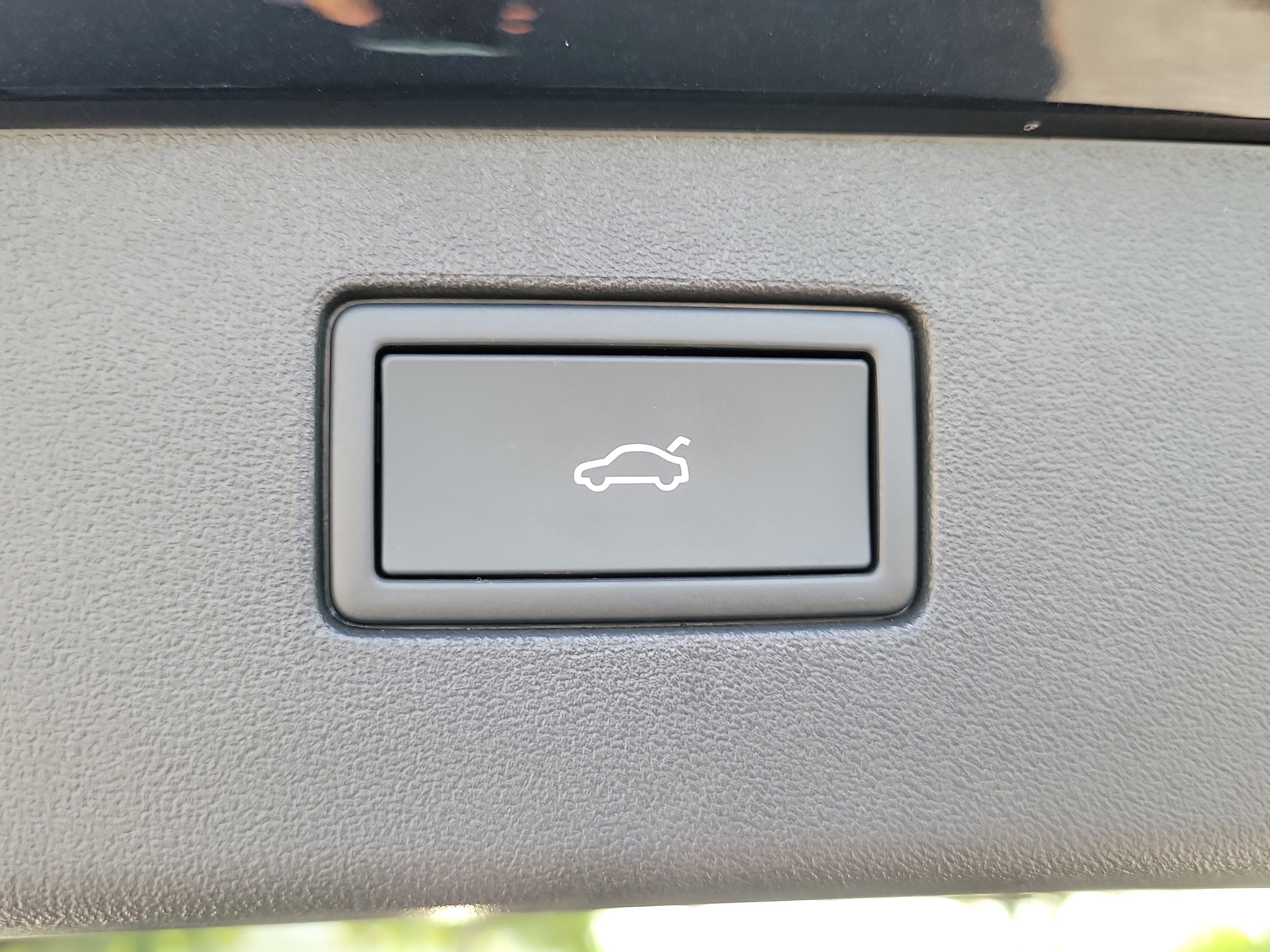 2025 Volkswagen Tiguan SEL R-Line