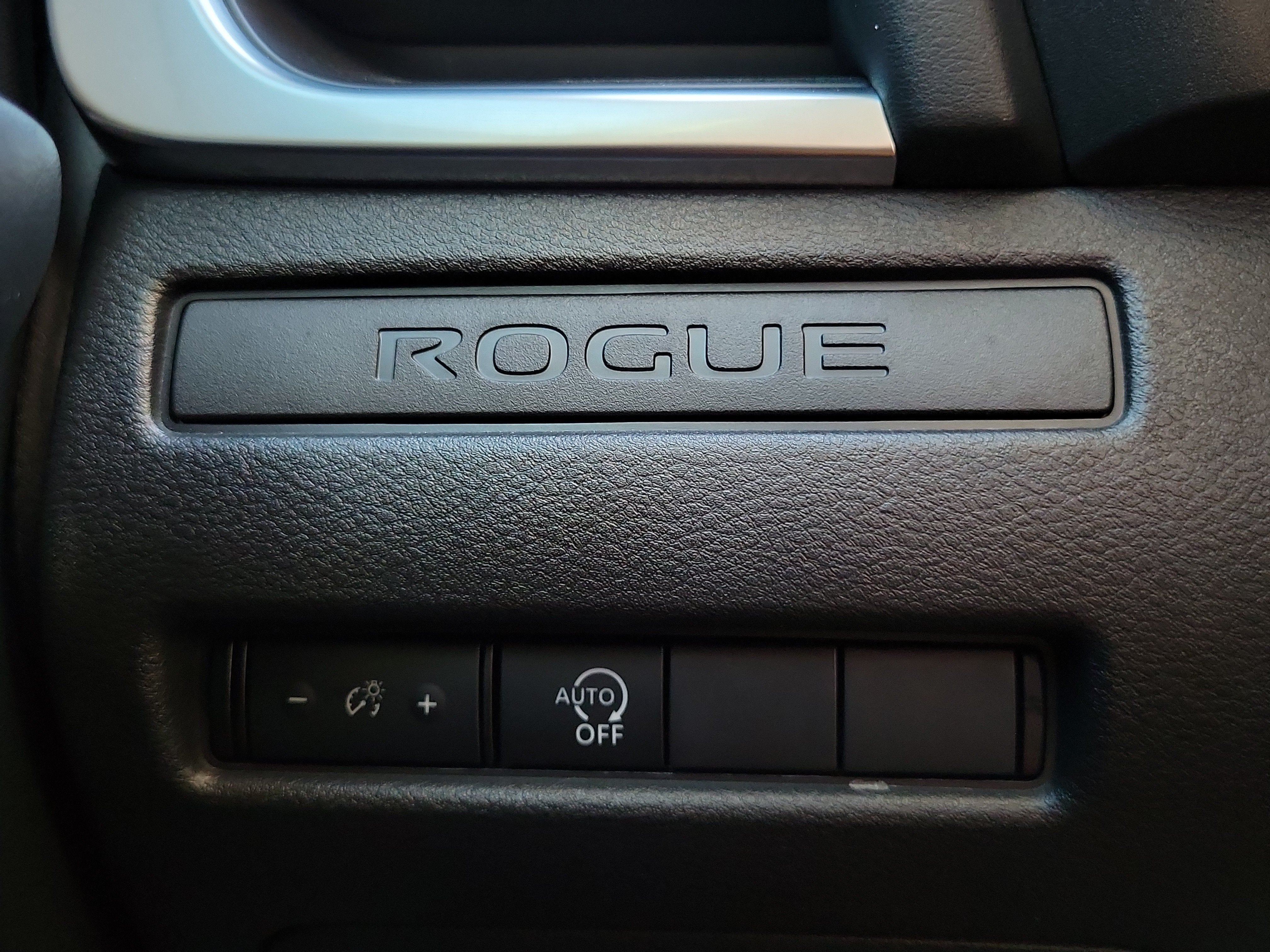 2025 Nissan Rogue S