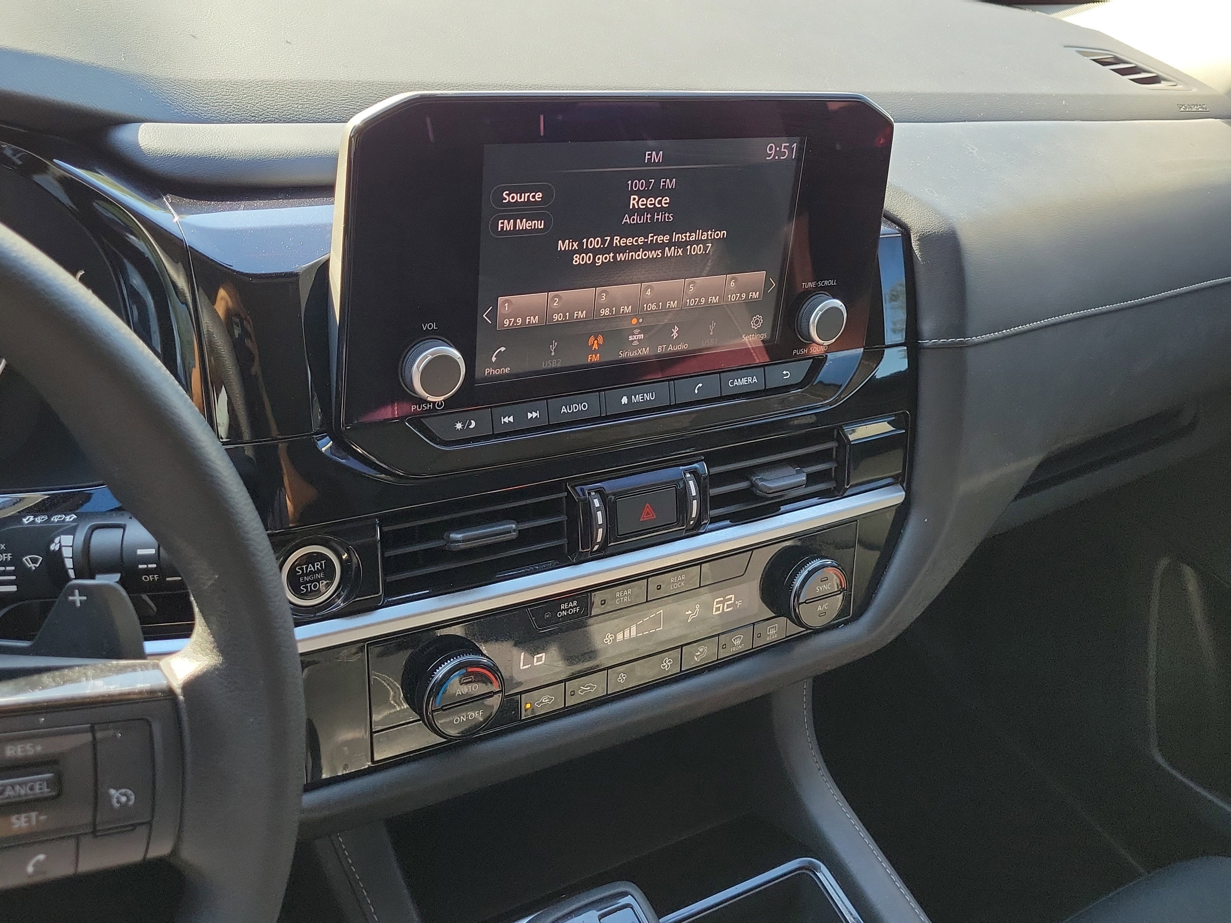 2022 Nissan Pathfinder S