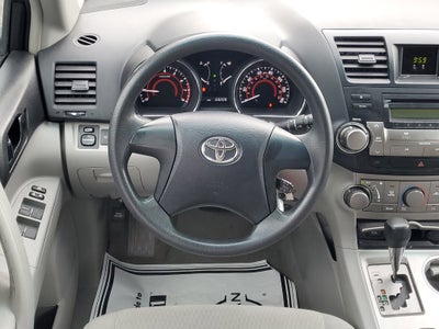 2010 Toyota Highlander Base