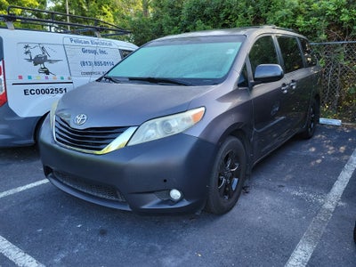 2011 Toyota Sienna LE AAS