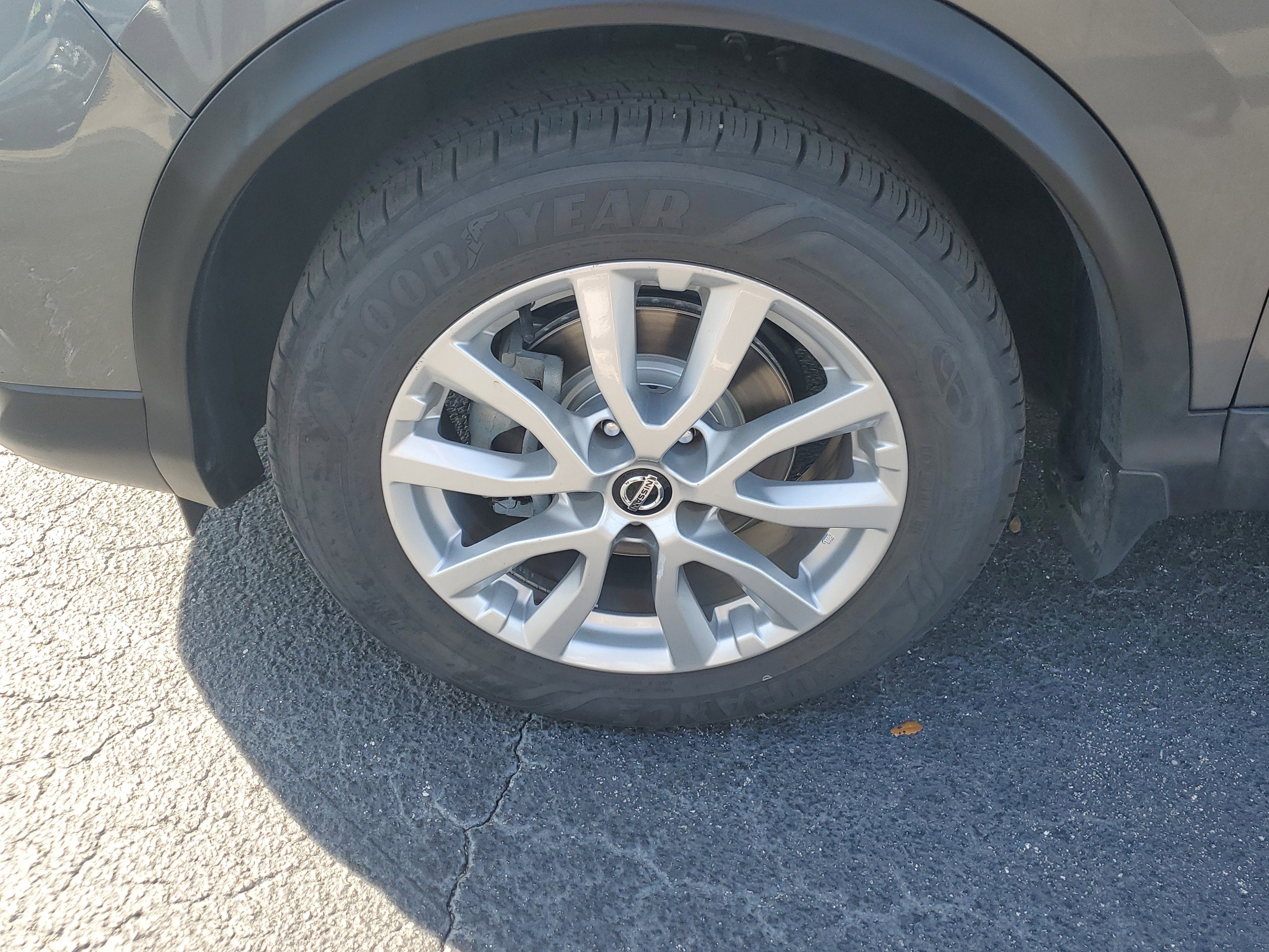 2021 Nissan Rogue Sport SV