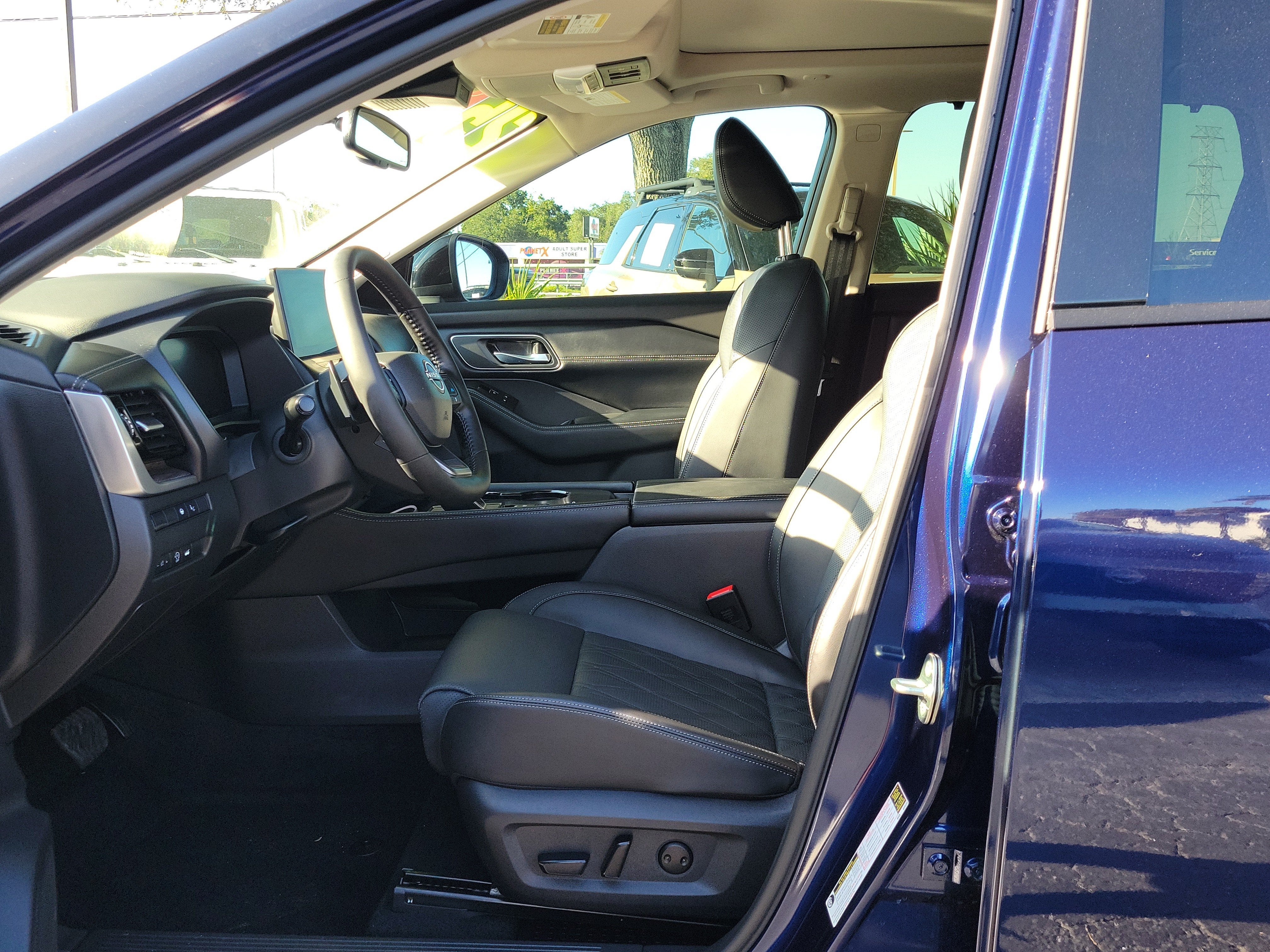 2025 Nissan Rogue Platinum