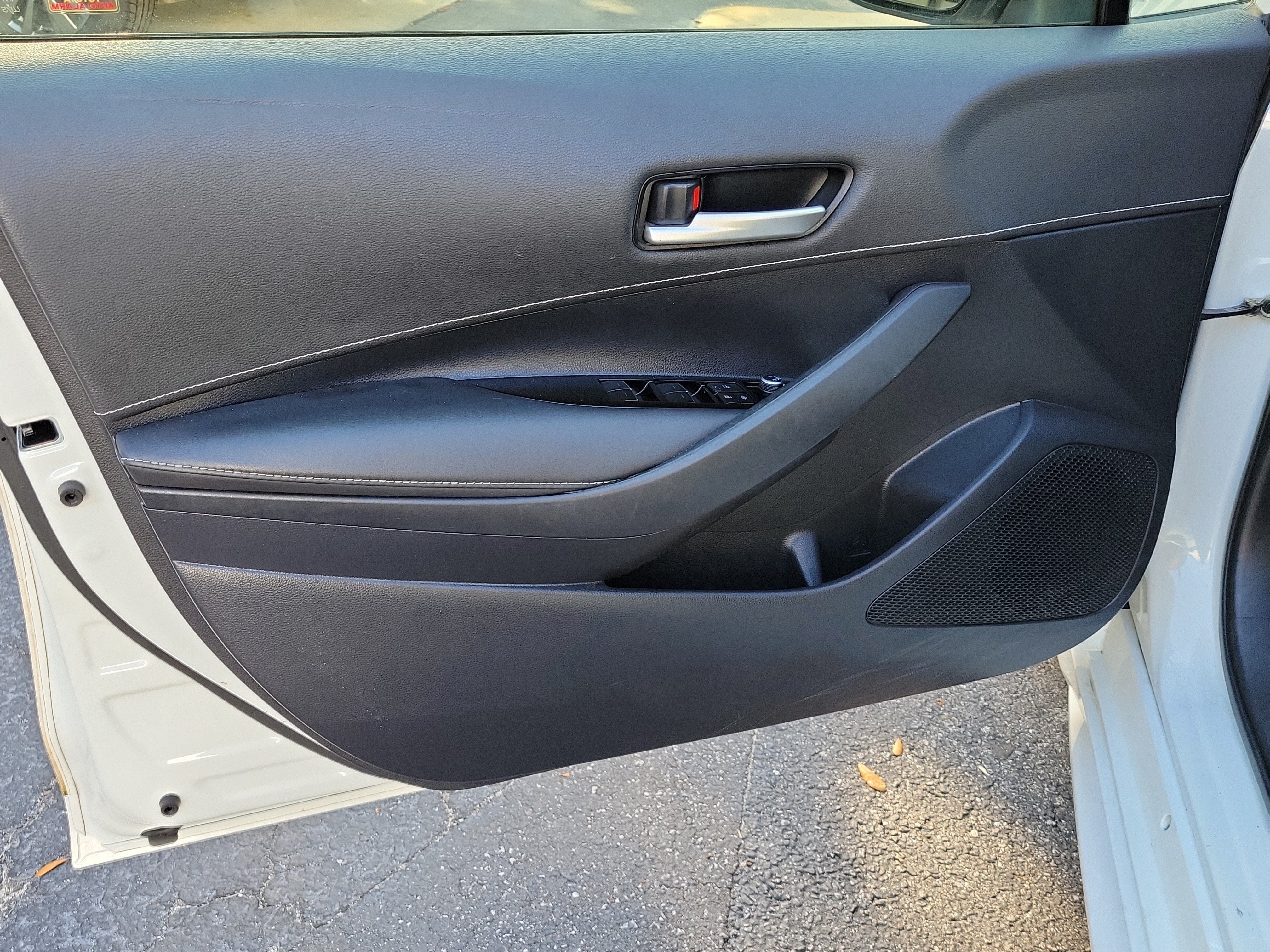 2020 Toyota Corolla Hatchback SE