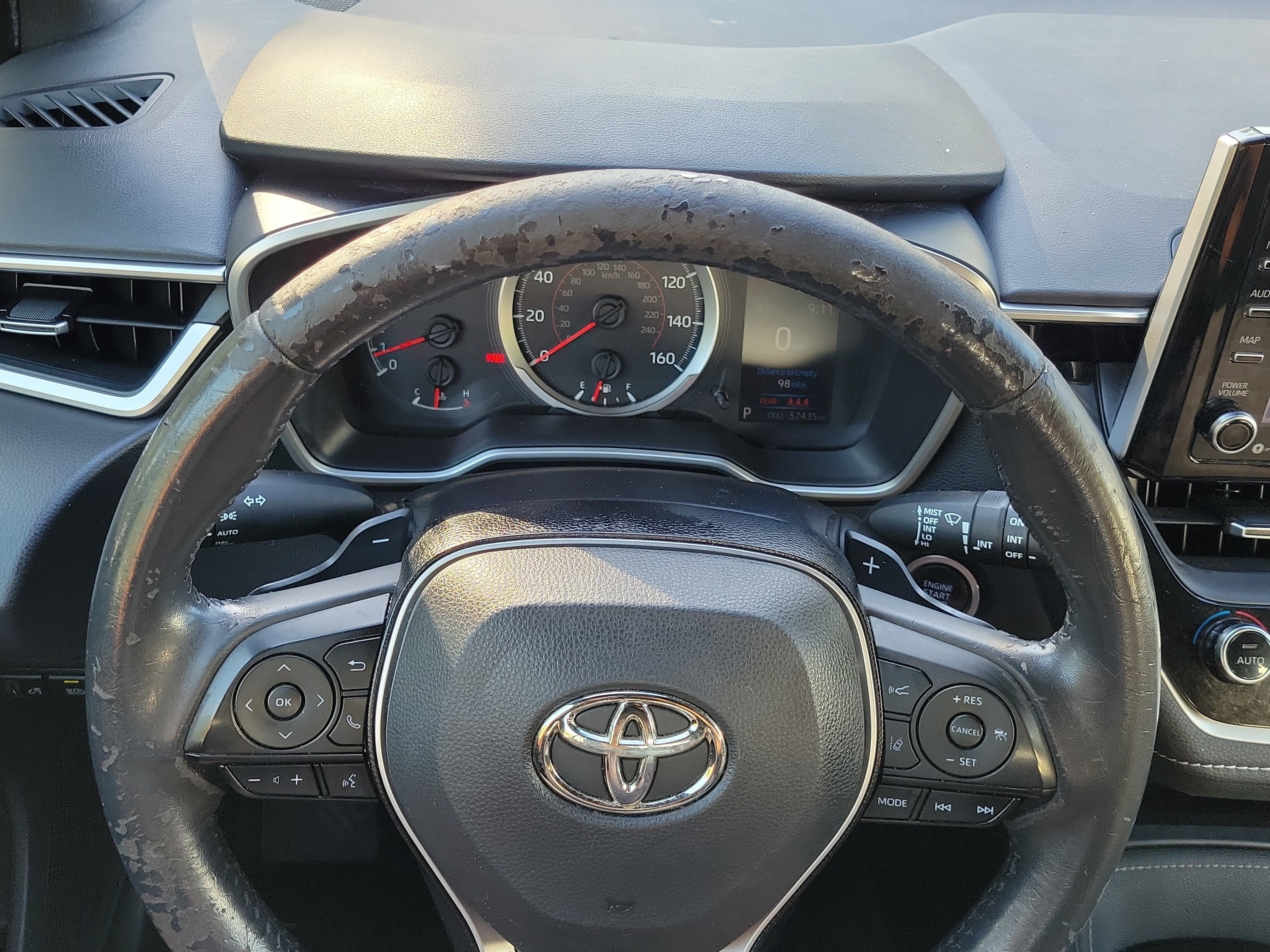 2020 Toyota Corolla Hatchback SE