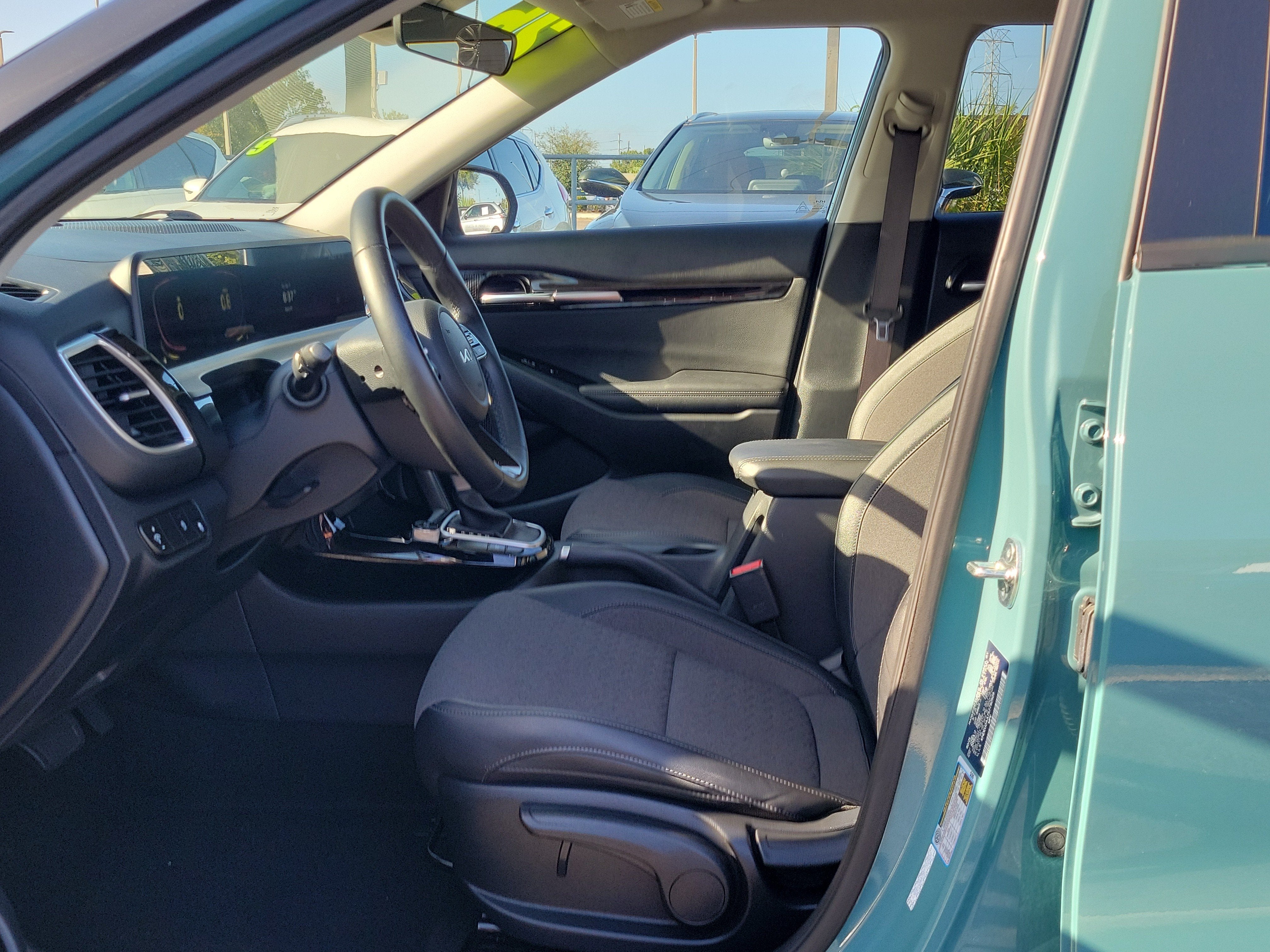 2025 Kia Seltos S