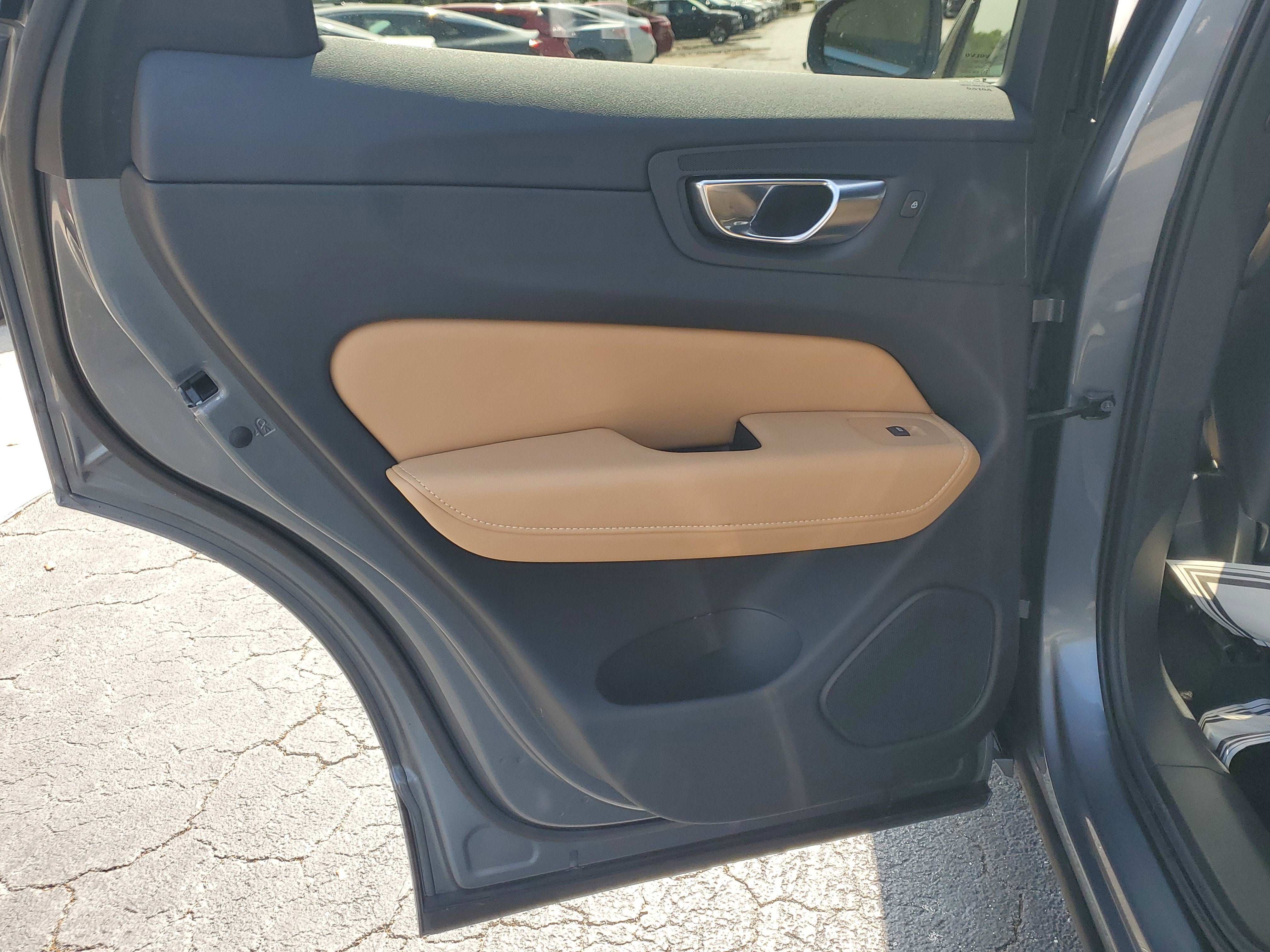 2021 Volvo XC60 Inscription