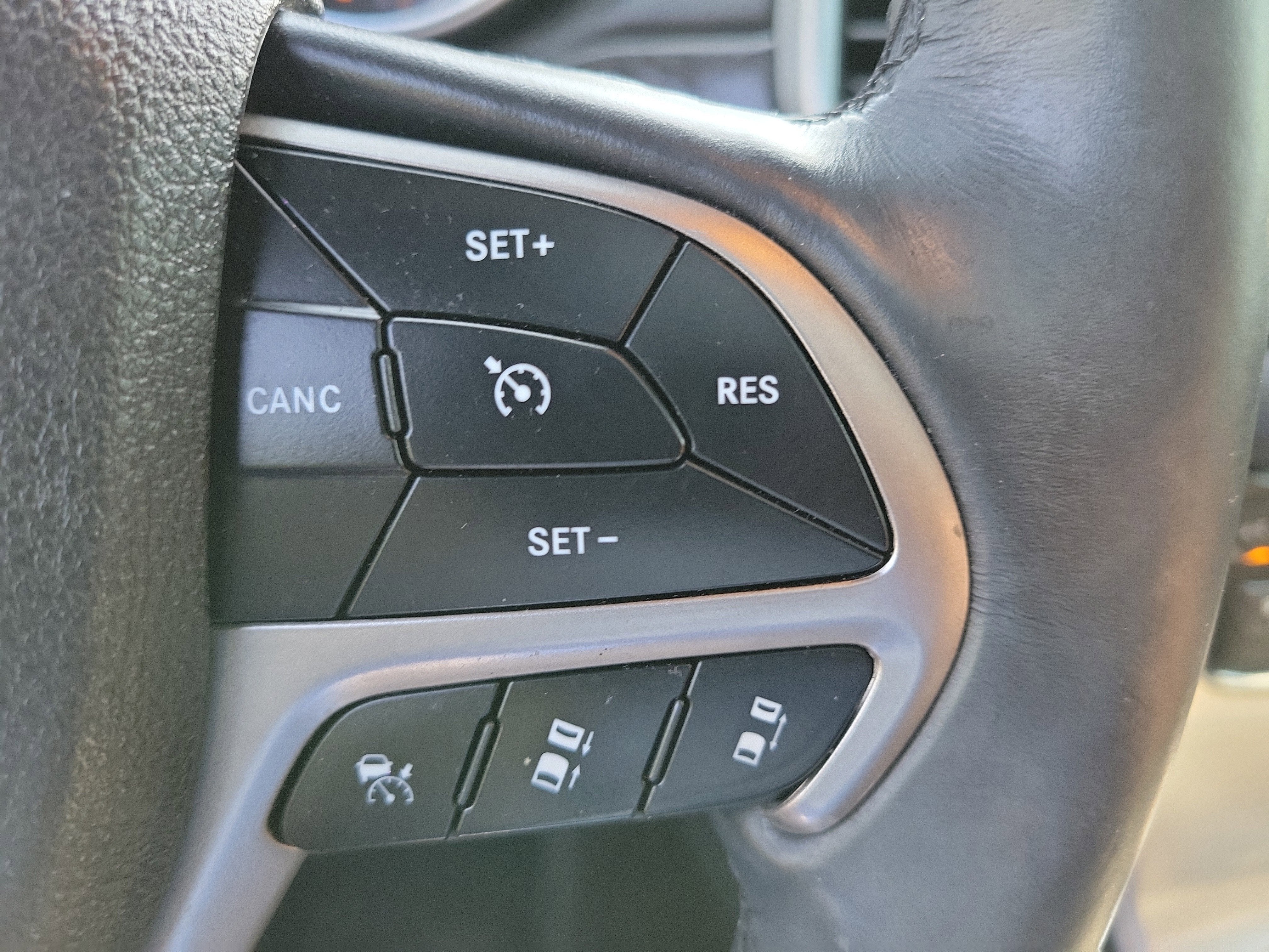 2018 Jeep Grand Cherokee Sterling Edition