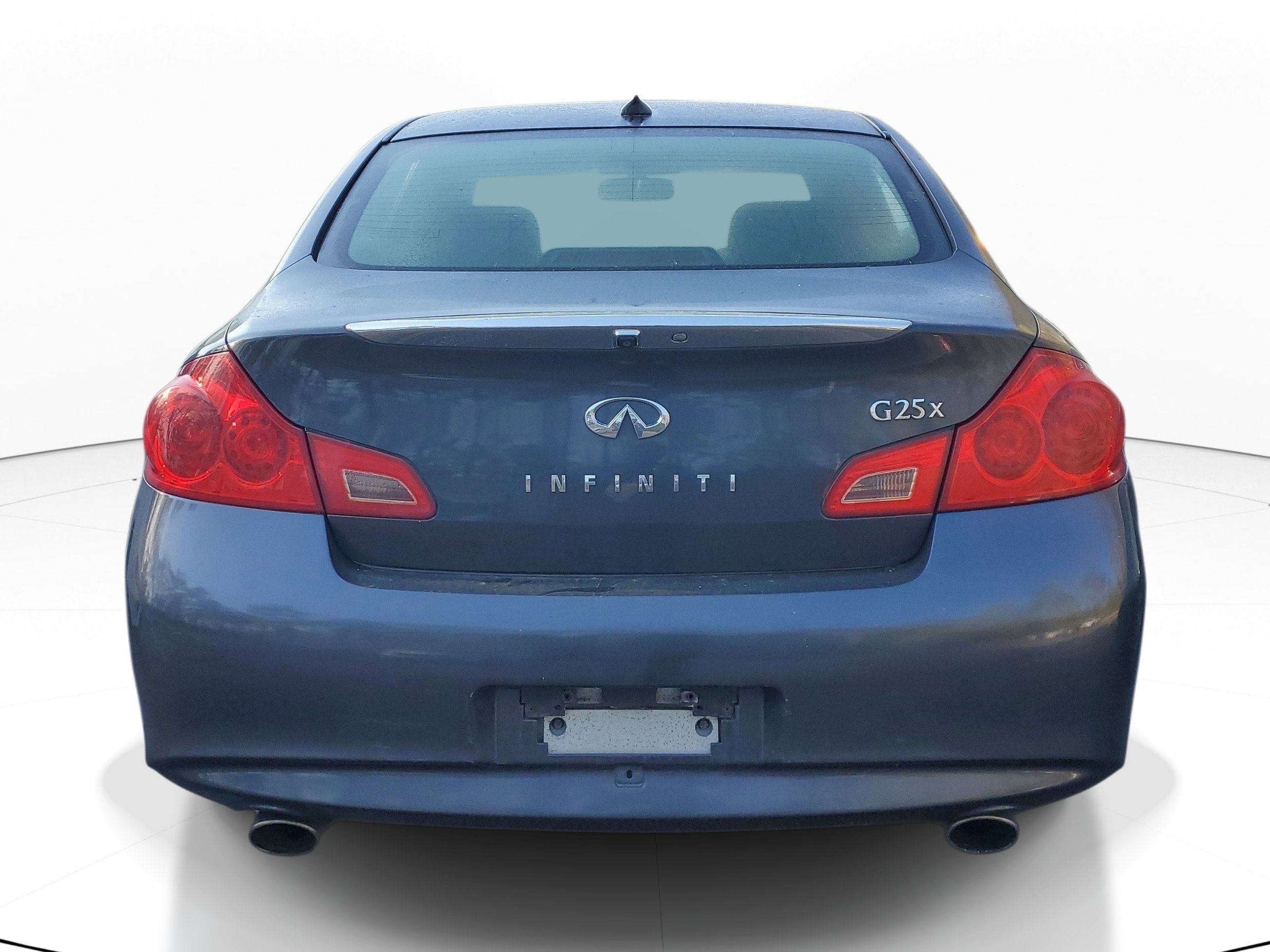 2011 INFINITI G25 Sedan x
