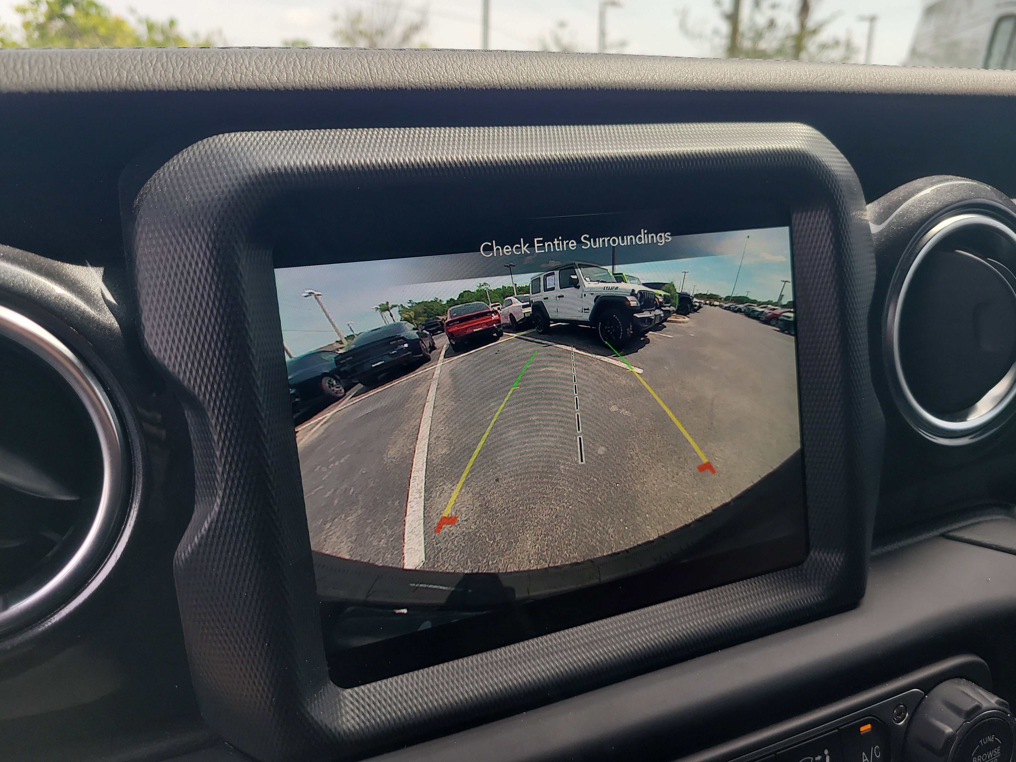 2023 Jeep Wrangler Sahara Altitude