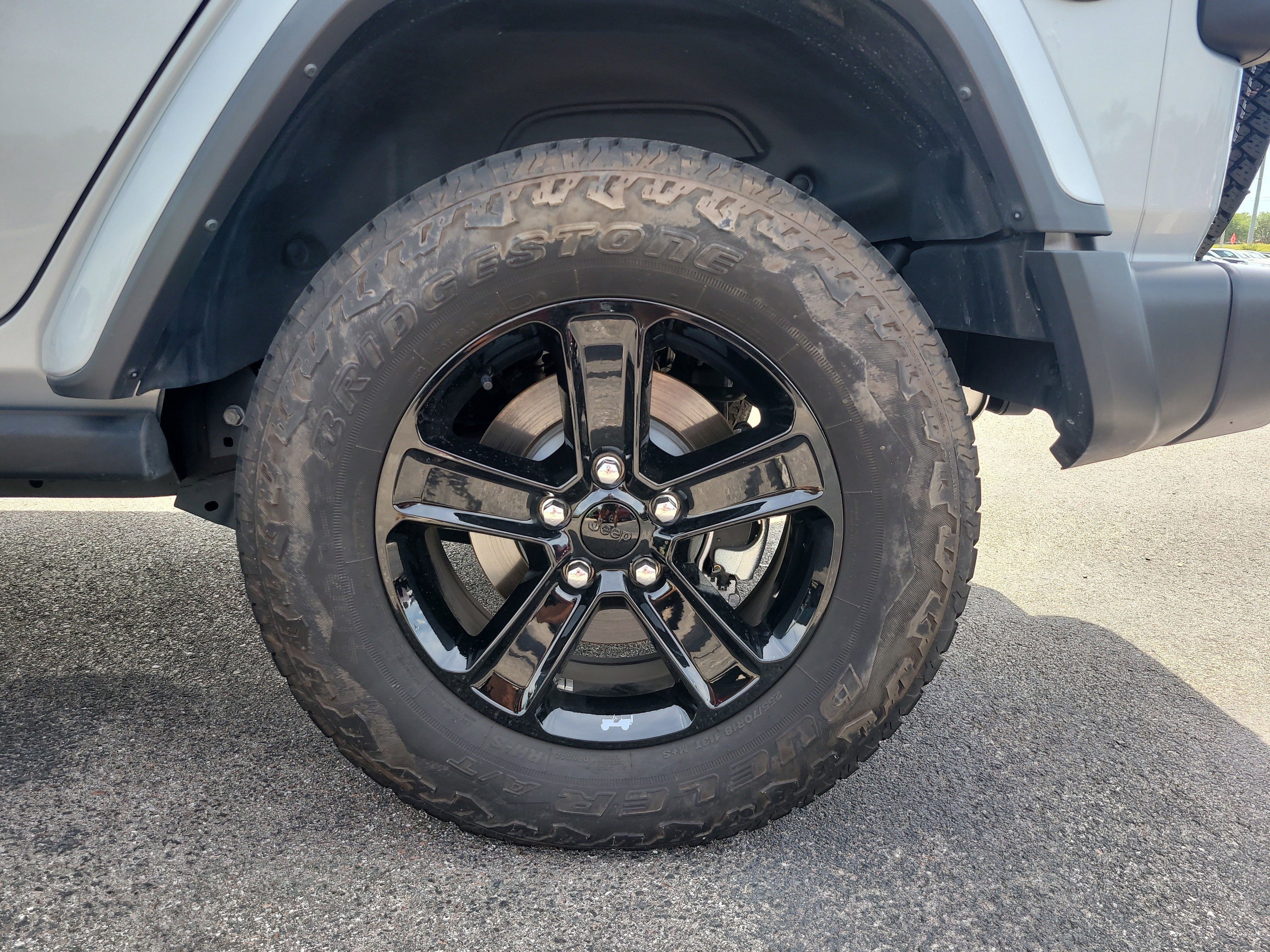 2023 Jeep Wrangler Sahara Altitude