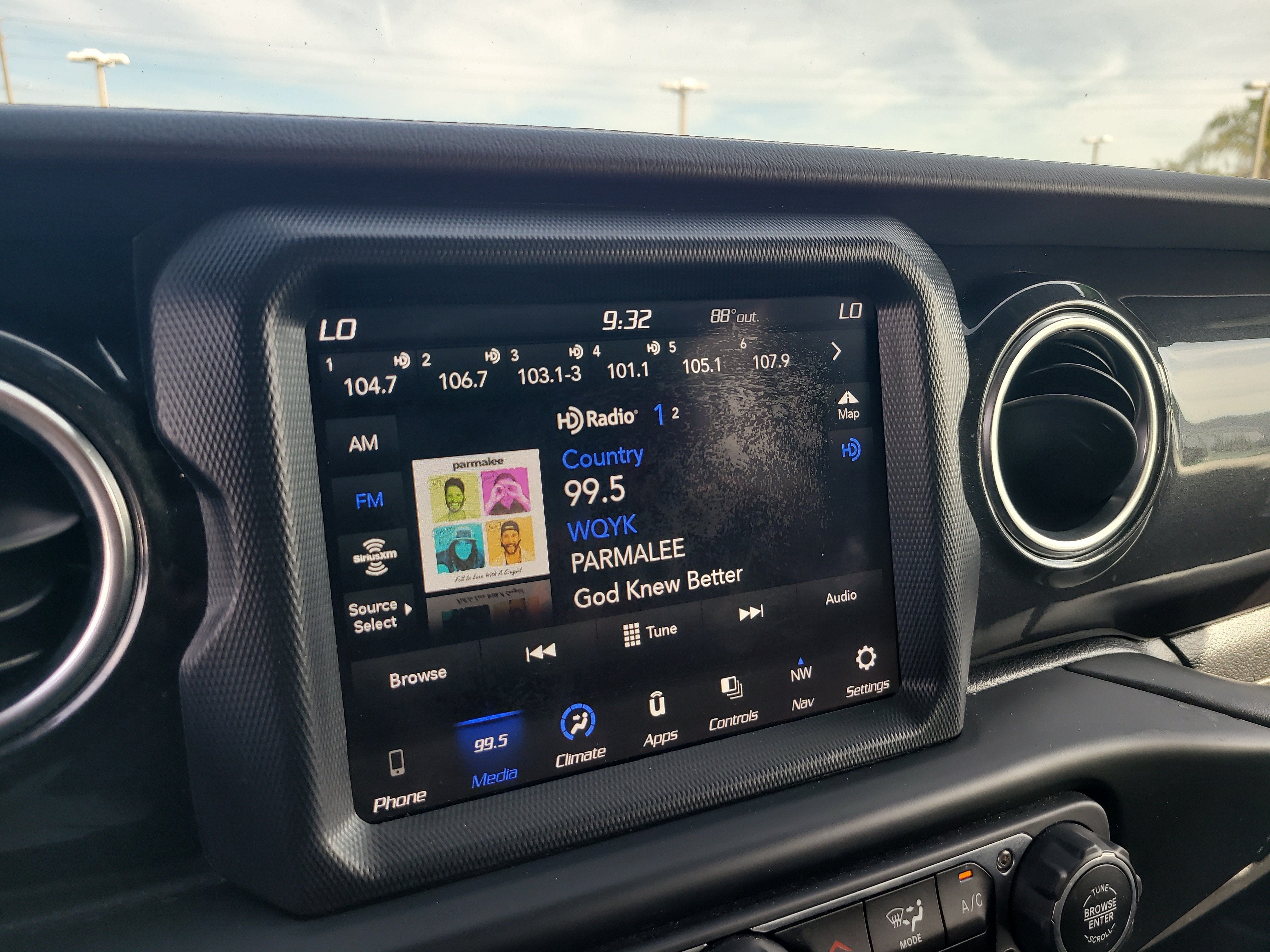 2020 Jeep Wrangler Unlimited Sahara Altitude