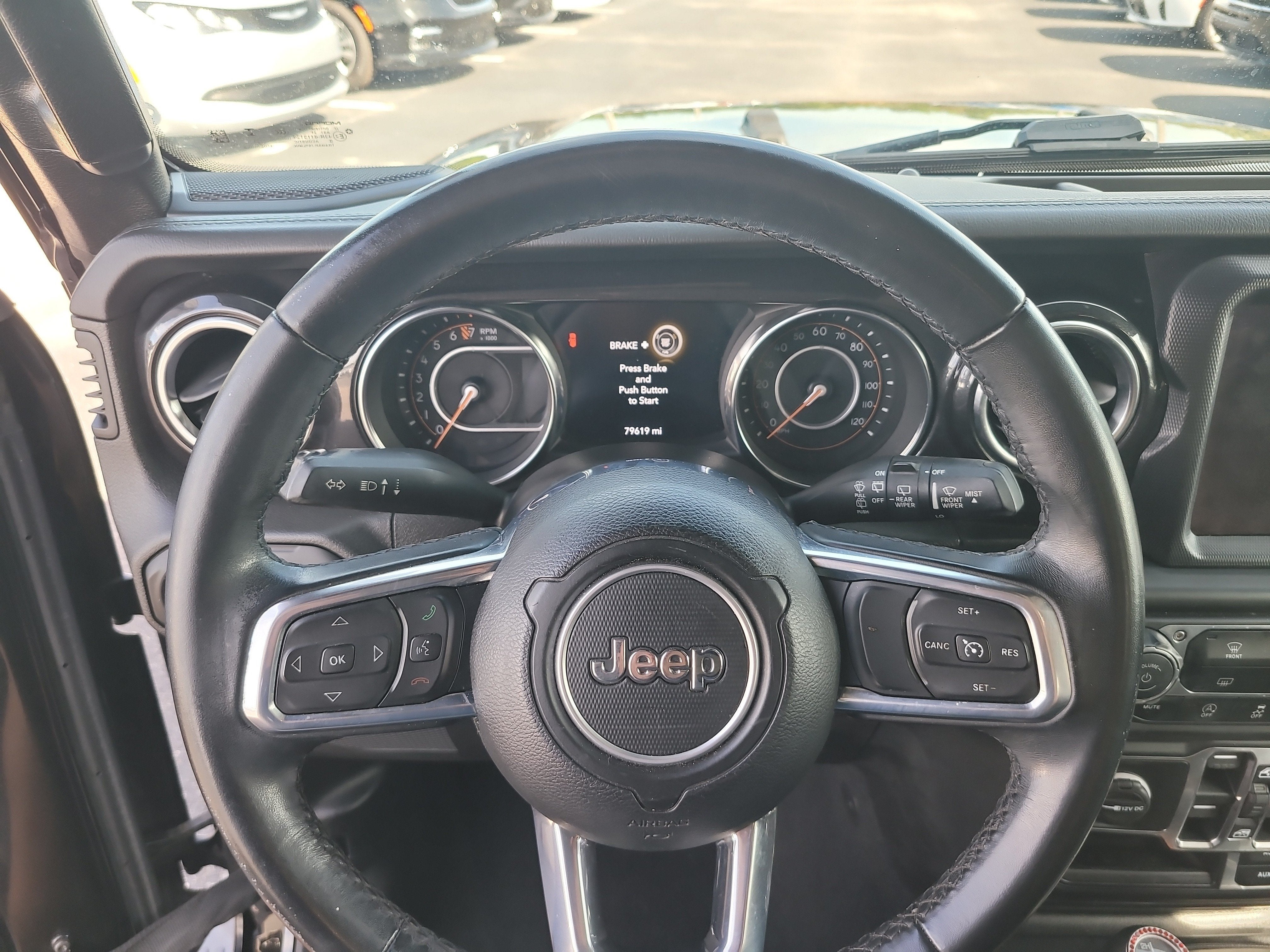 2020 Jeep Wrangler Unlimited Sahara Altitude