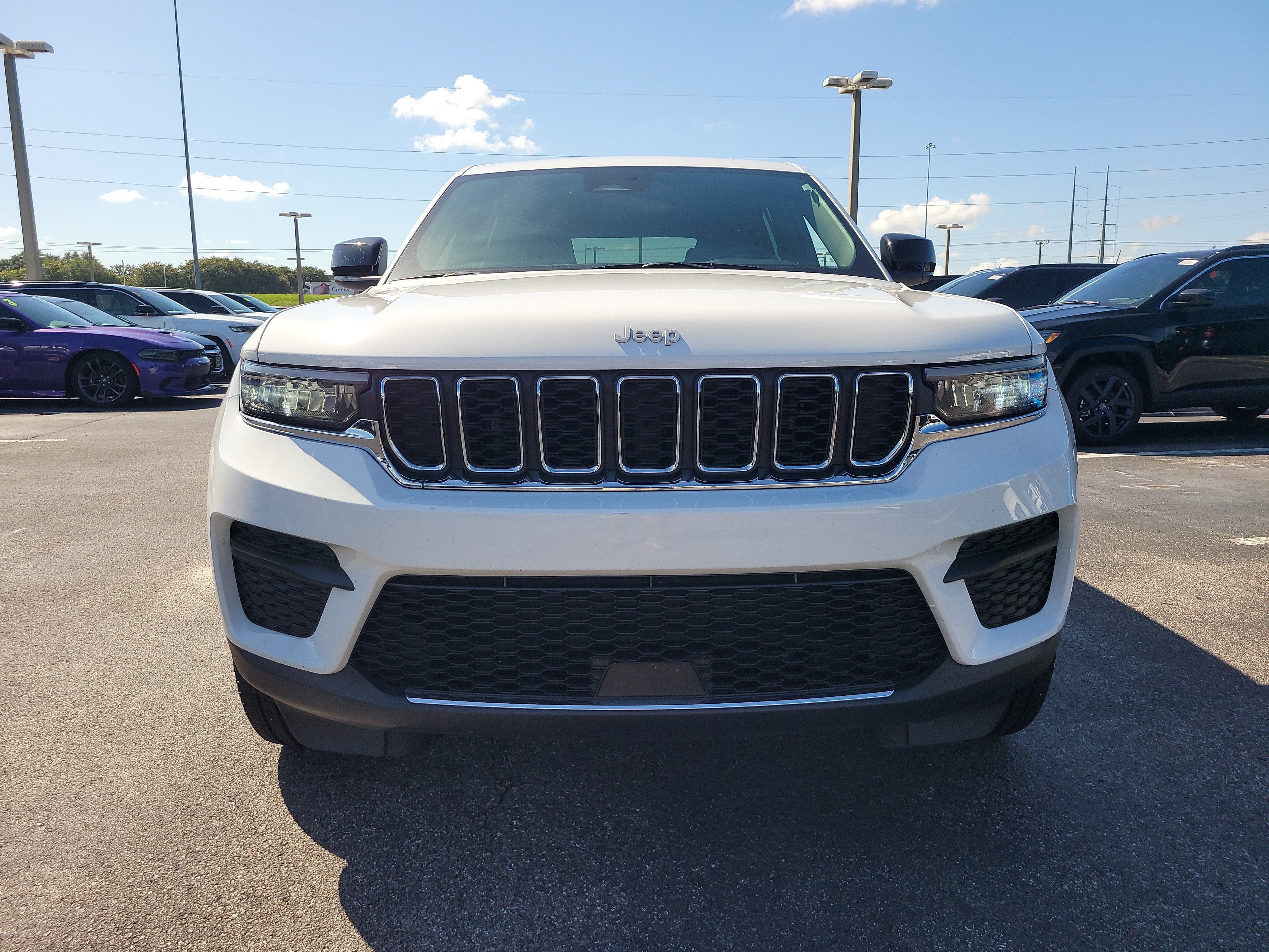 2025 Jeep Grand Cherokee Laredo