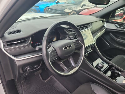 2022 Jeep Grand Cherokee Altitude