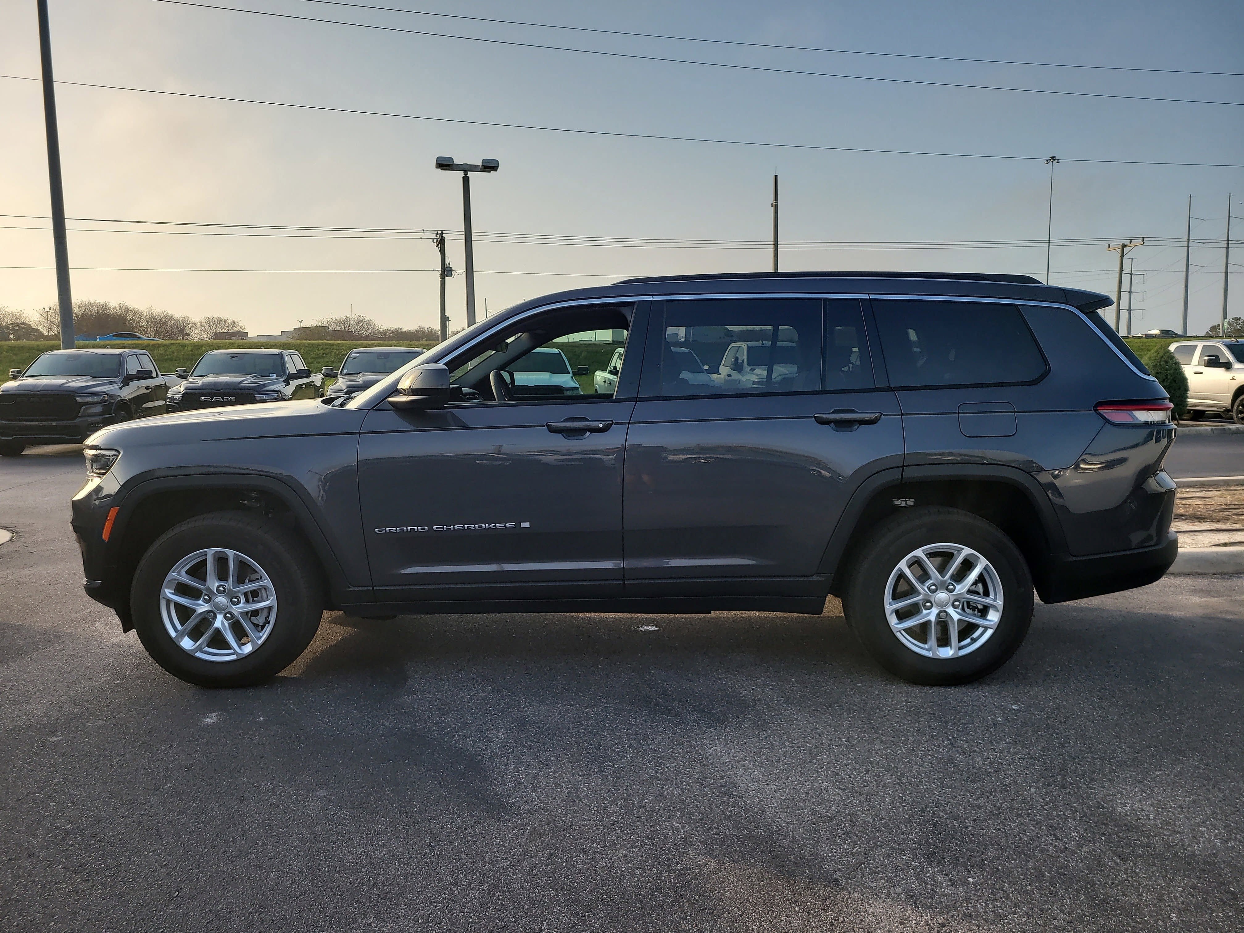 2025 Jeep Grand Cherokee L Laredo X