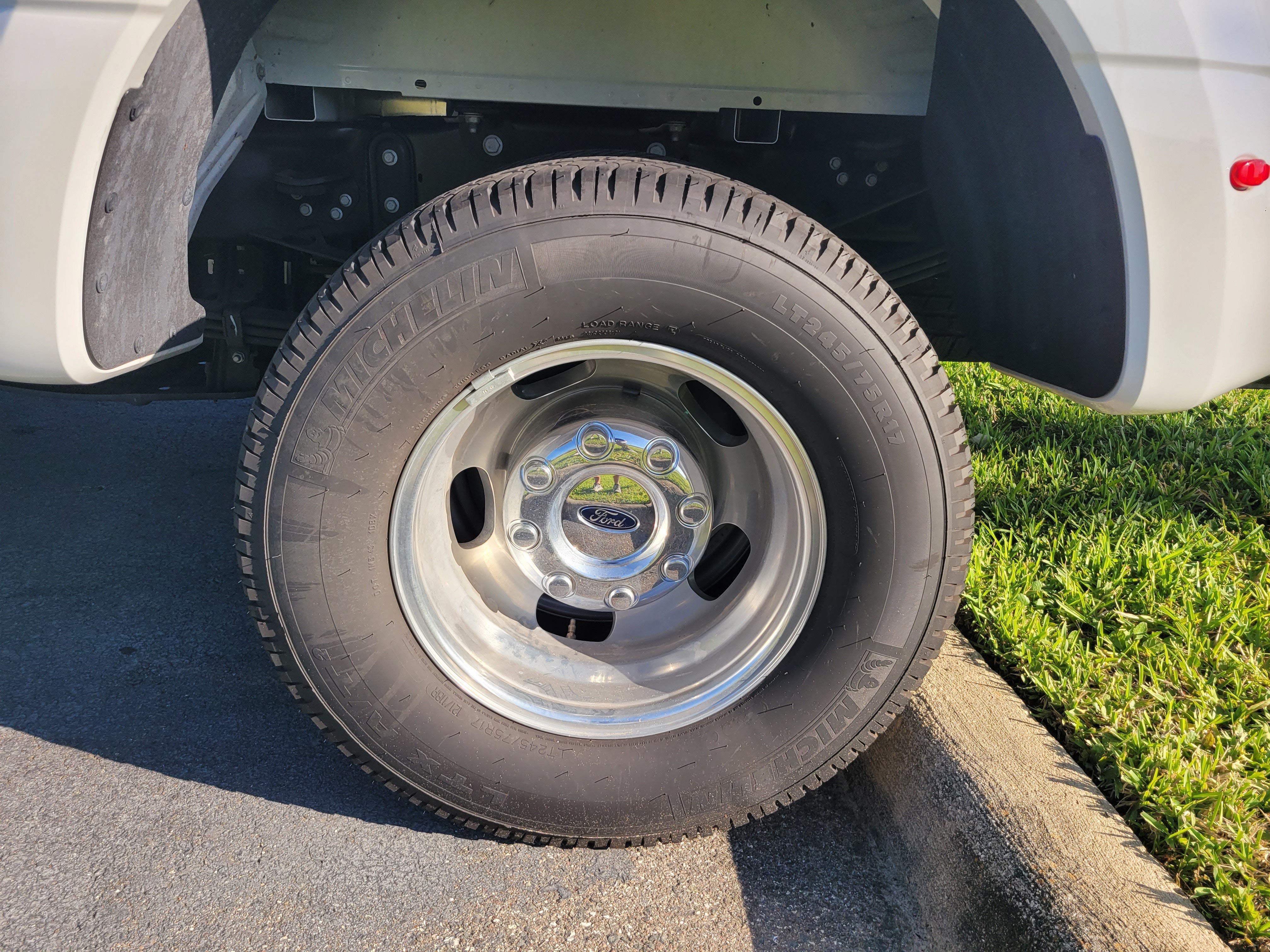 2024 Ford Super Duty F-350 DRW XLT
