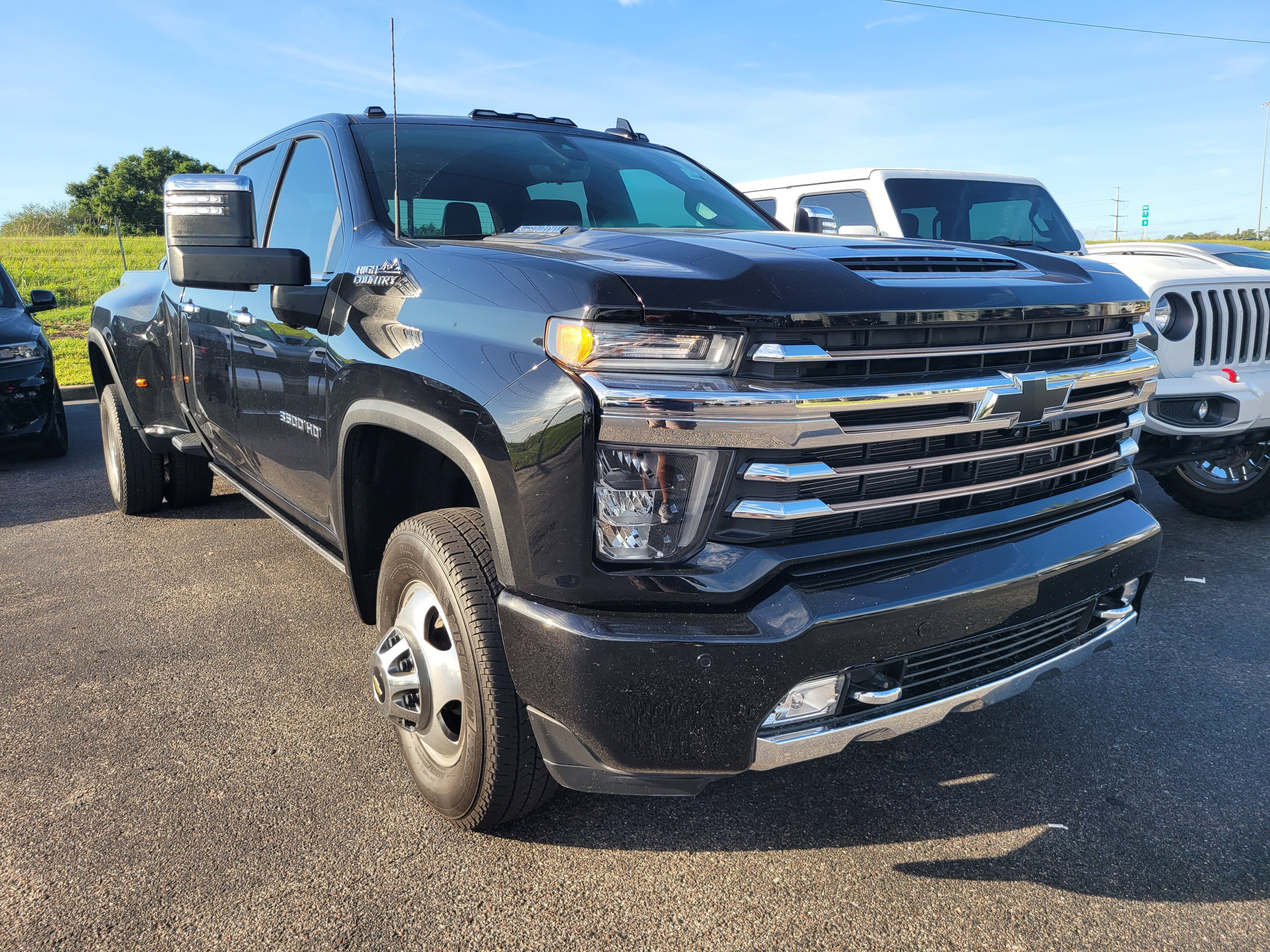 2023 Chevrolet Silverado 3500HD High Country