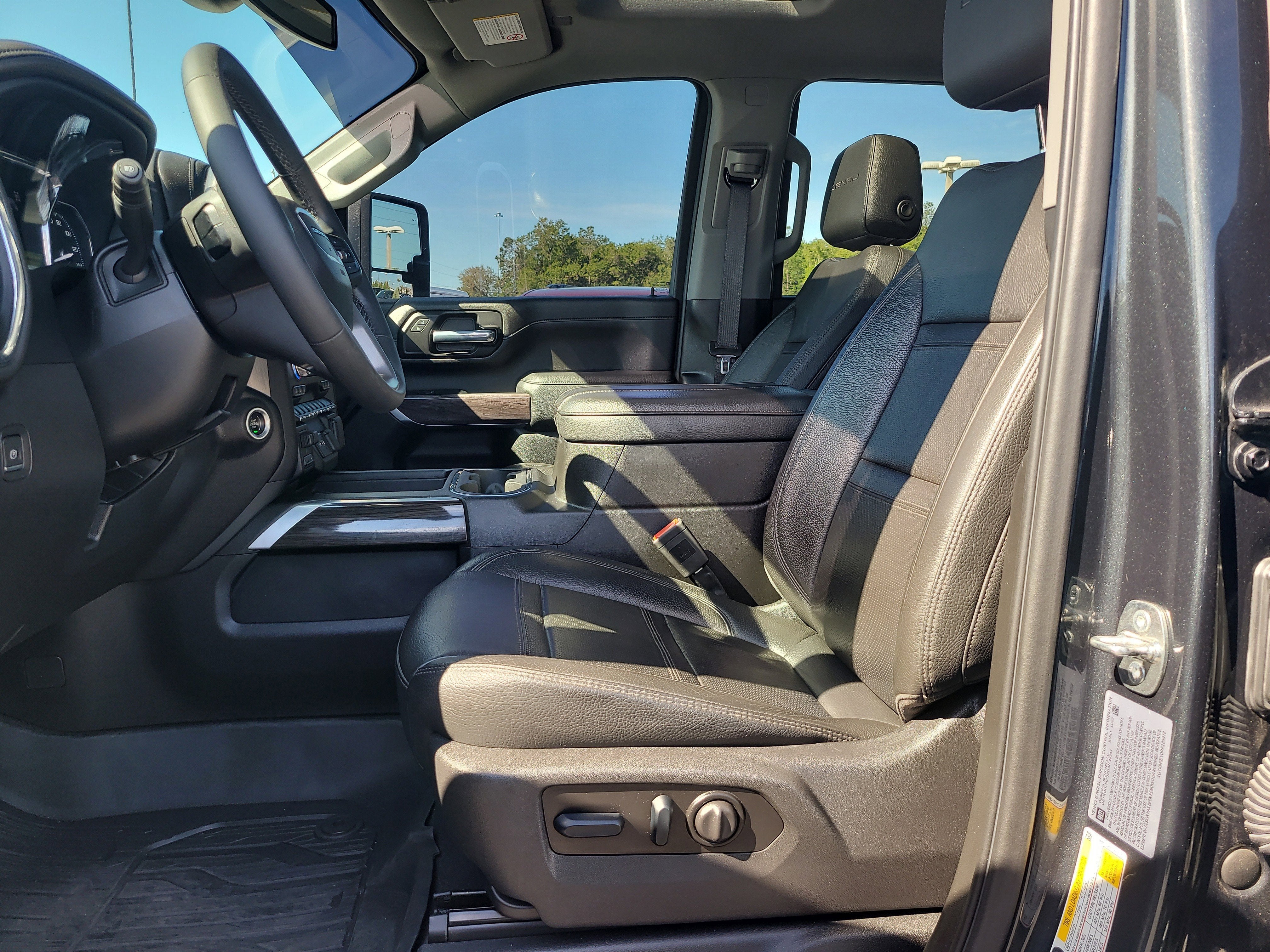 2023 GMC Sierra 2500HD Denali