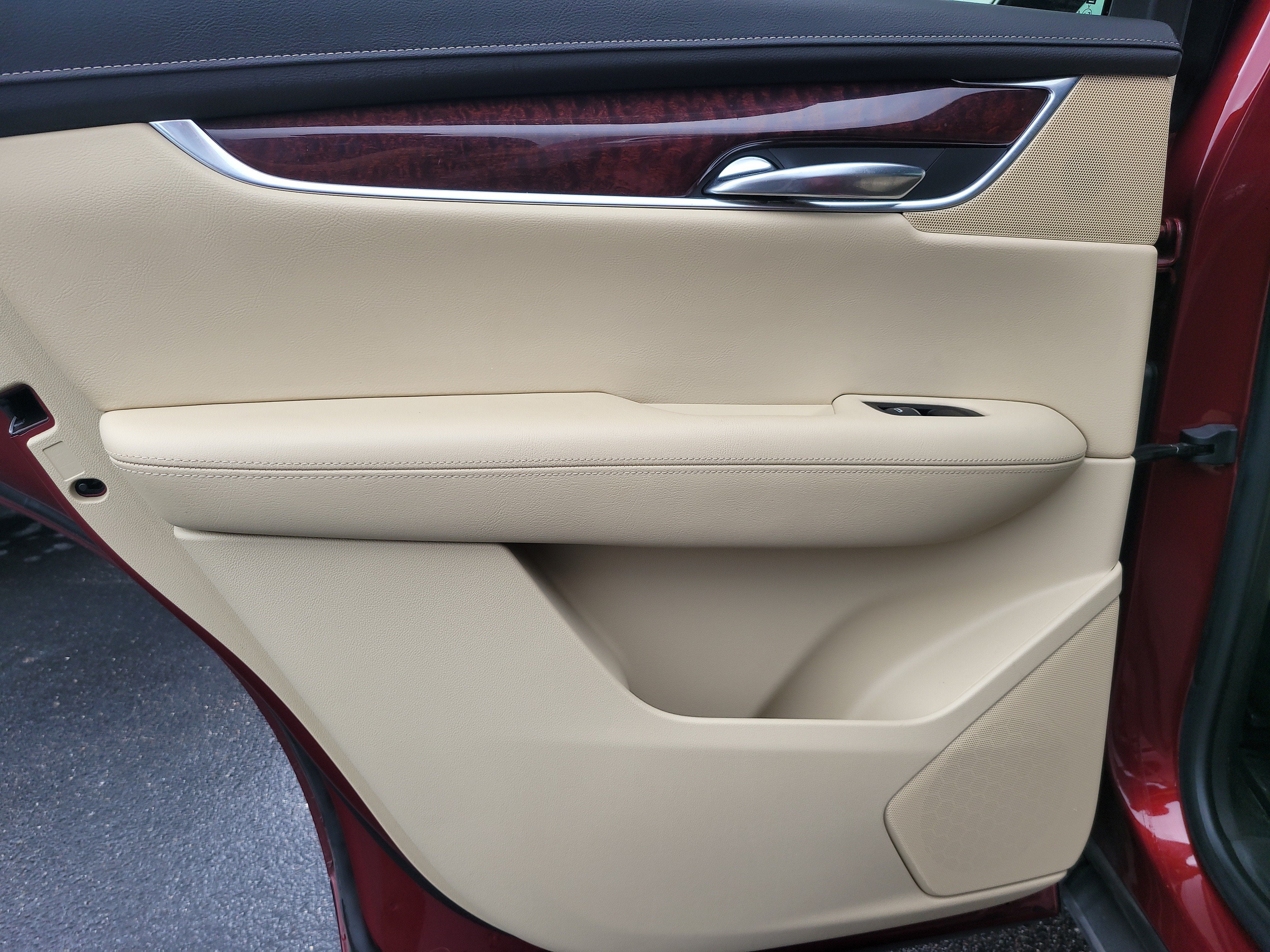 2017 Cadillac XT5 Luxury FWD