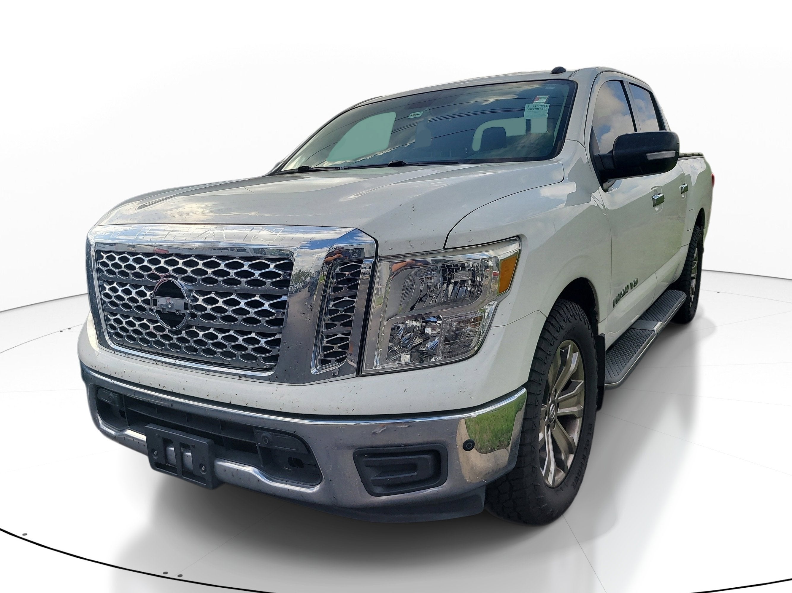 2019 Nissan Titan SV