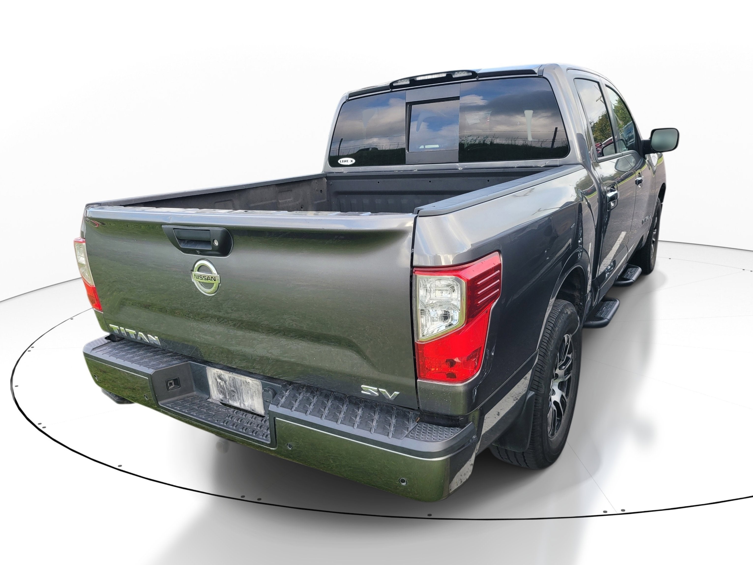 2021 Nissan Titan SV