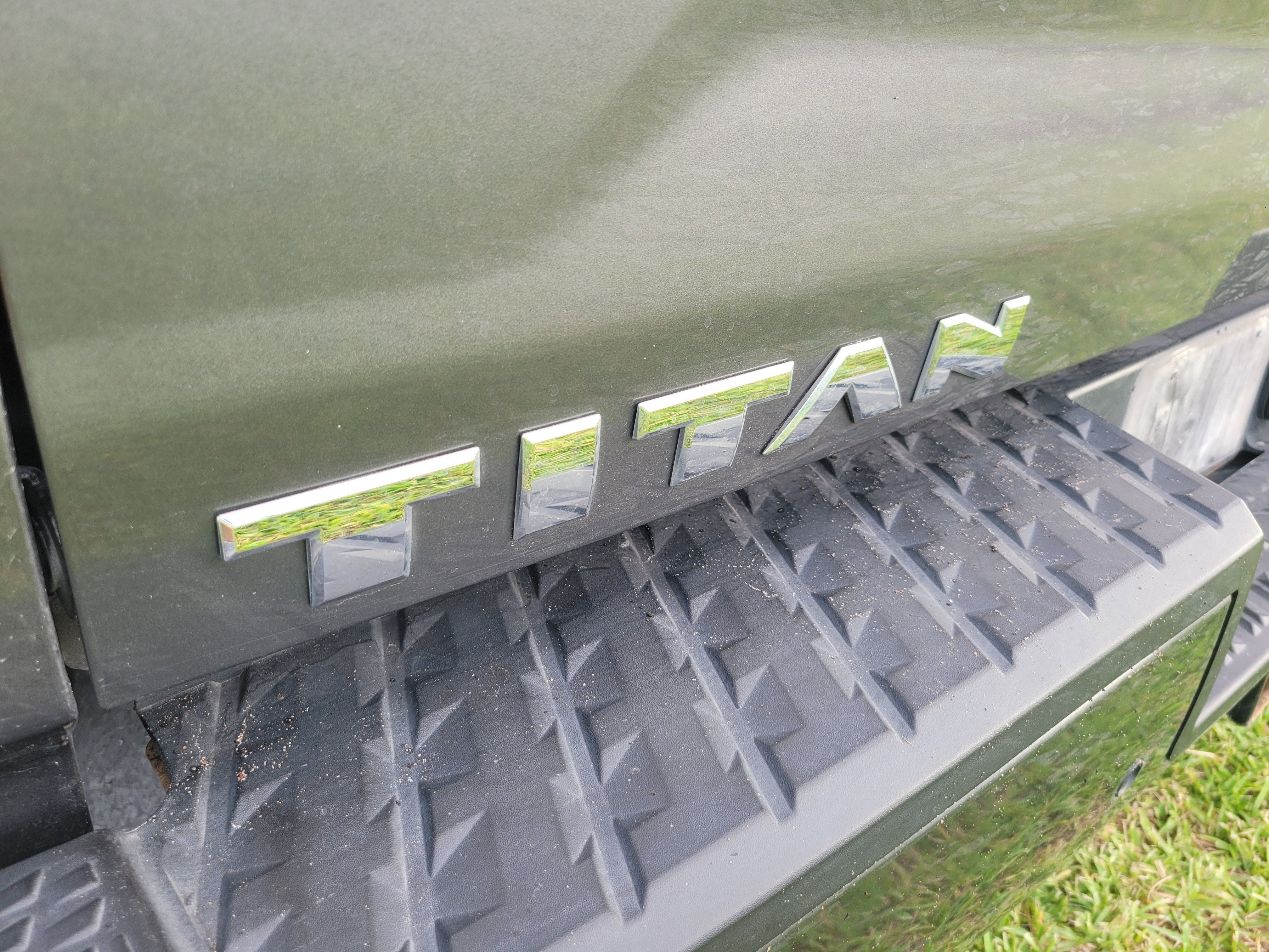 2021 Nissan Titan SV