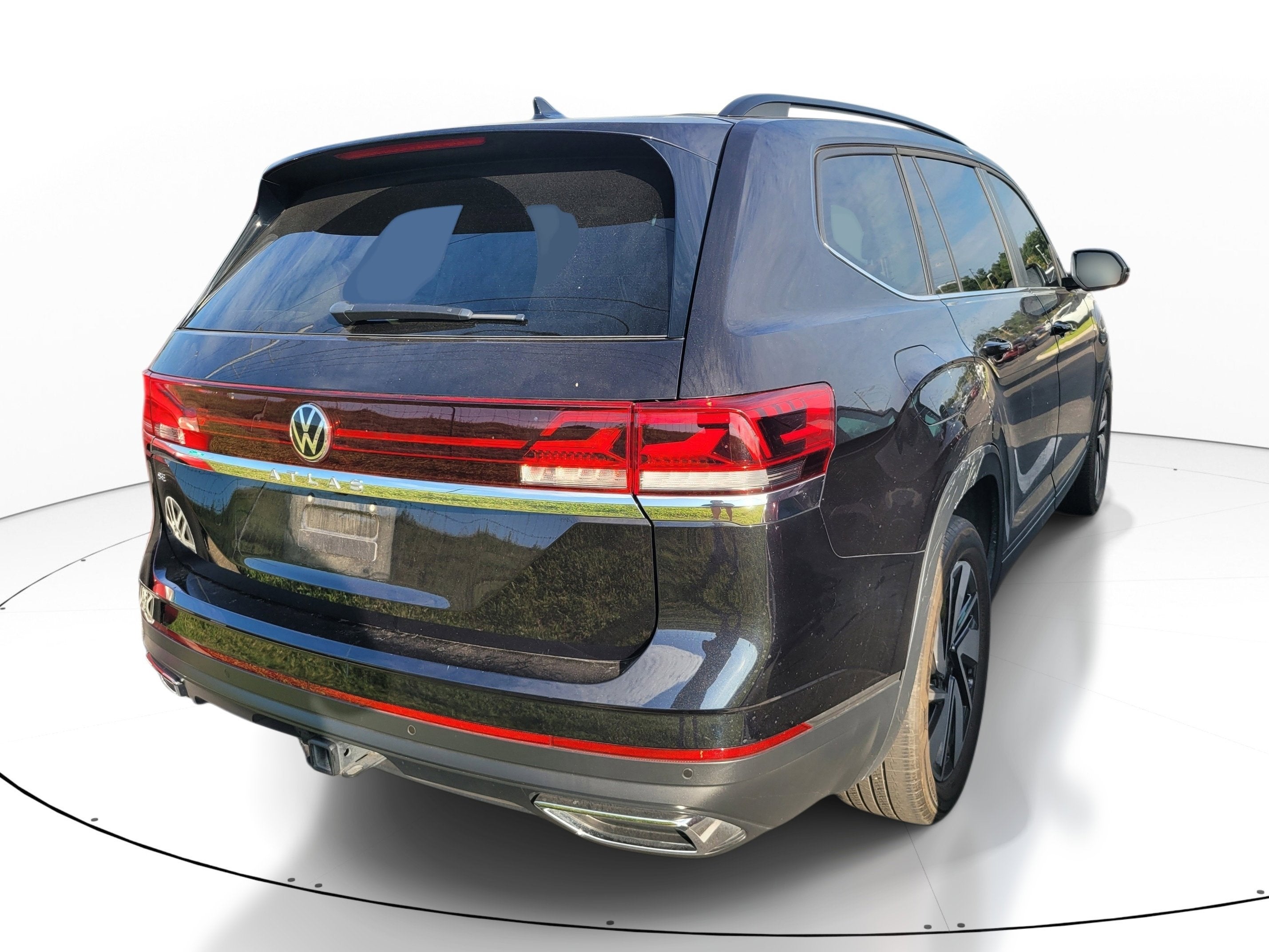 2024 Volkswagen Atlas 2.0T SE with Technology