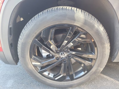 2022 Volkswagen Atlas 2.0T SE with Technology