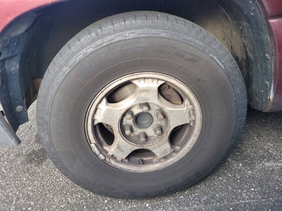 2000 Chevrolet Silverado 1500 LS