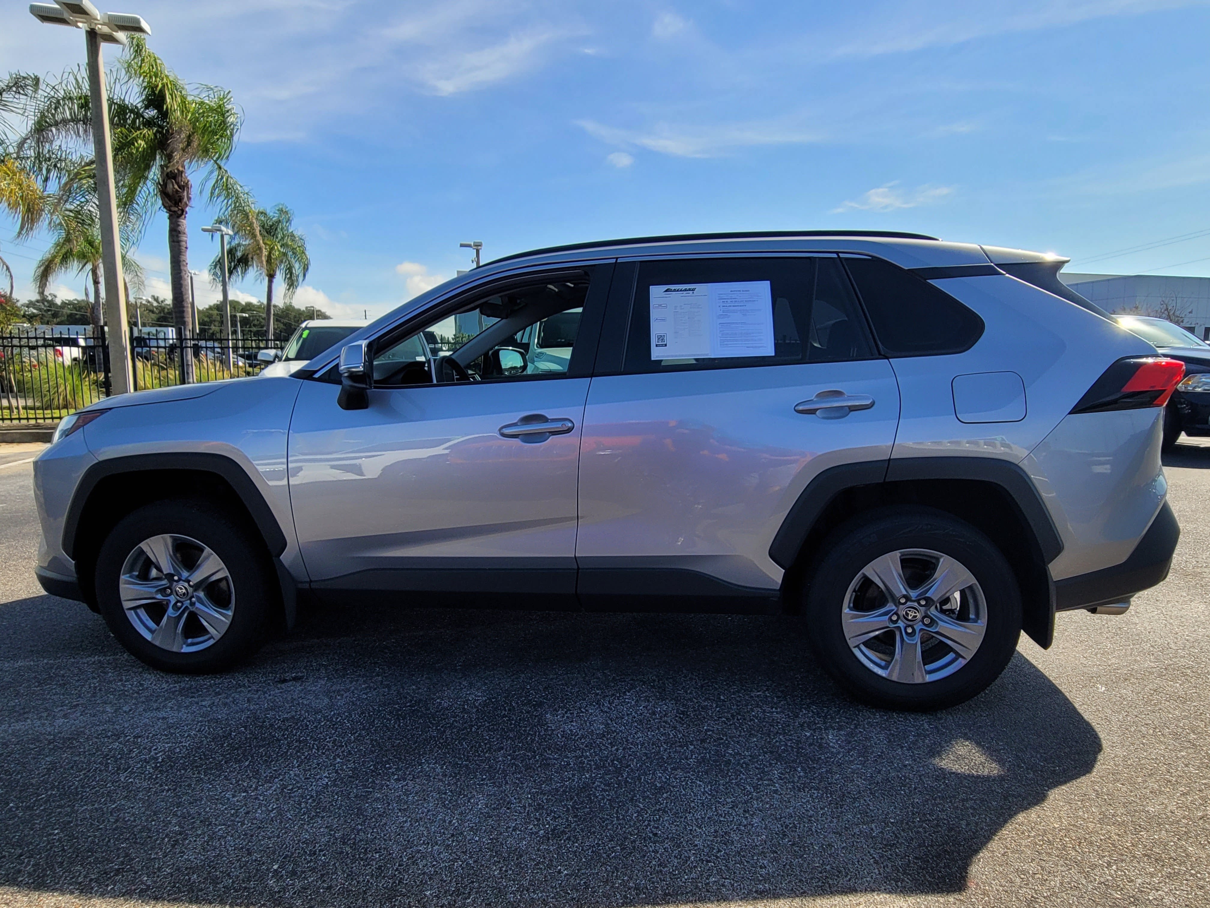 2025 Toyota RAV4 XLE
