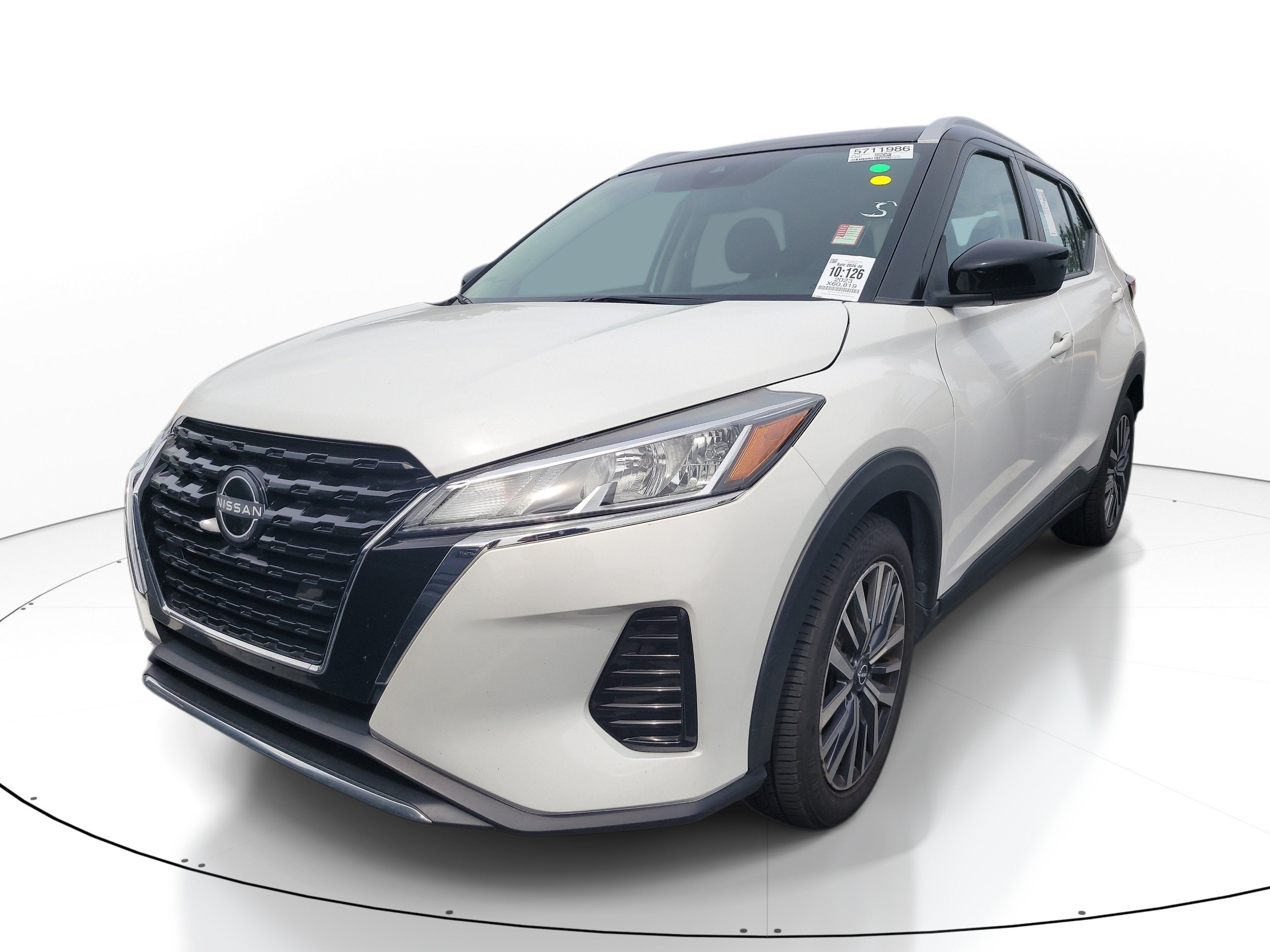 2023 Nissan Kicks SV