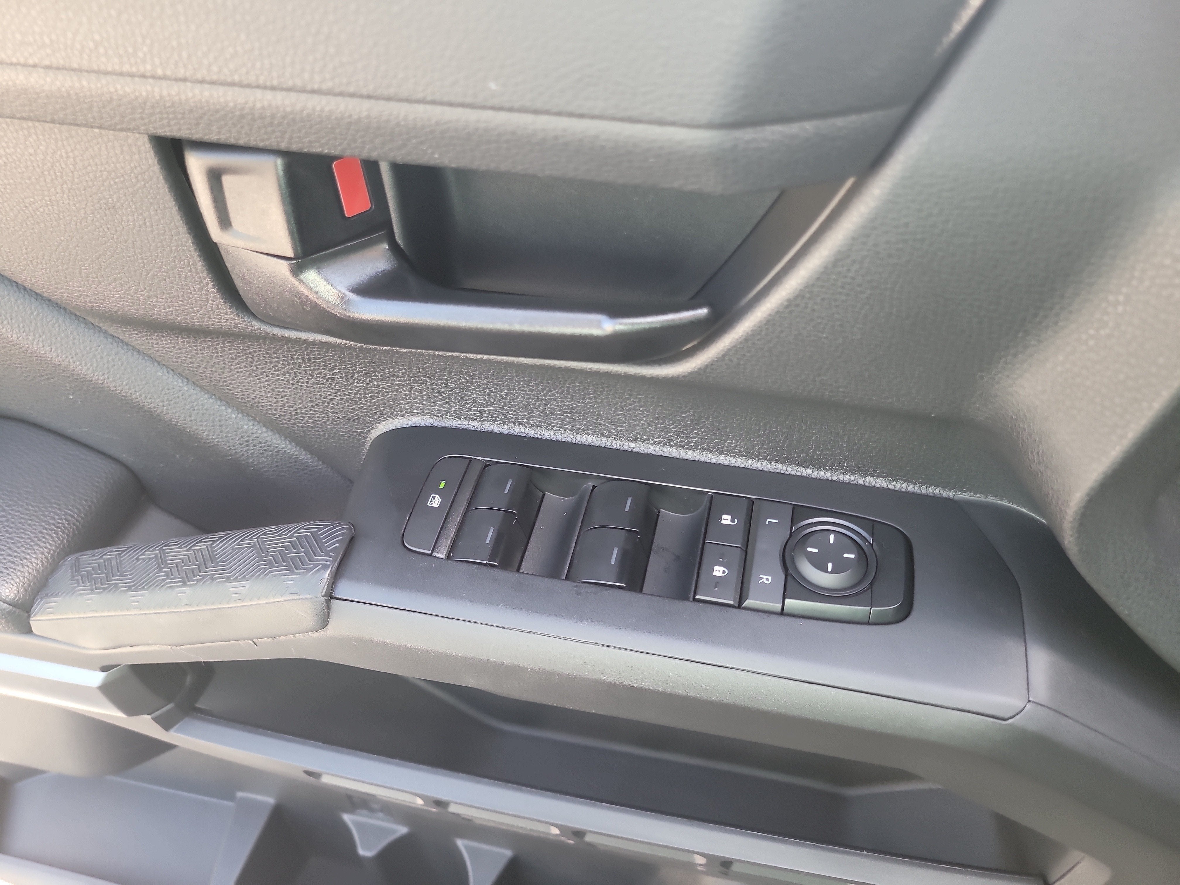 2024 Toyota Tacoma 2WD SR5
