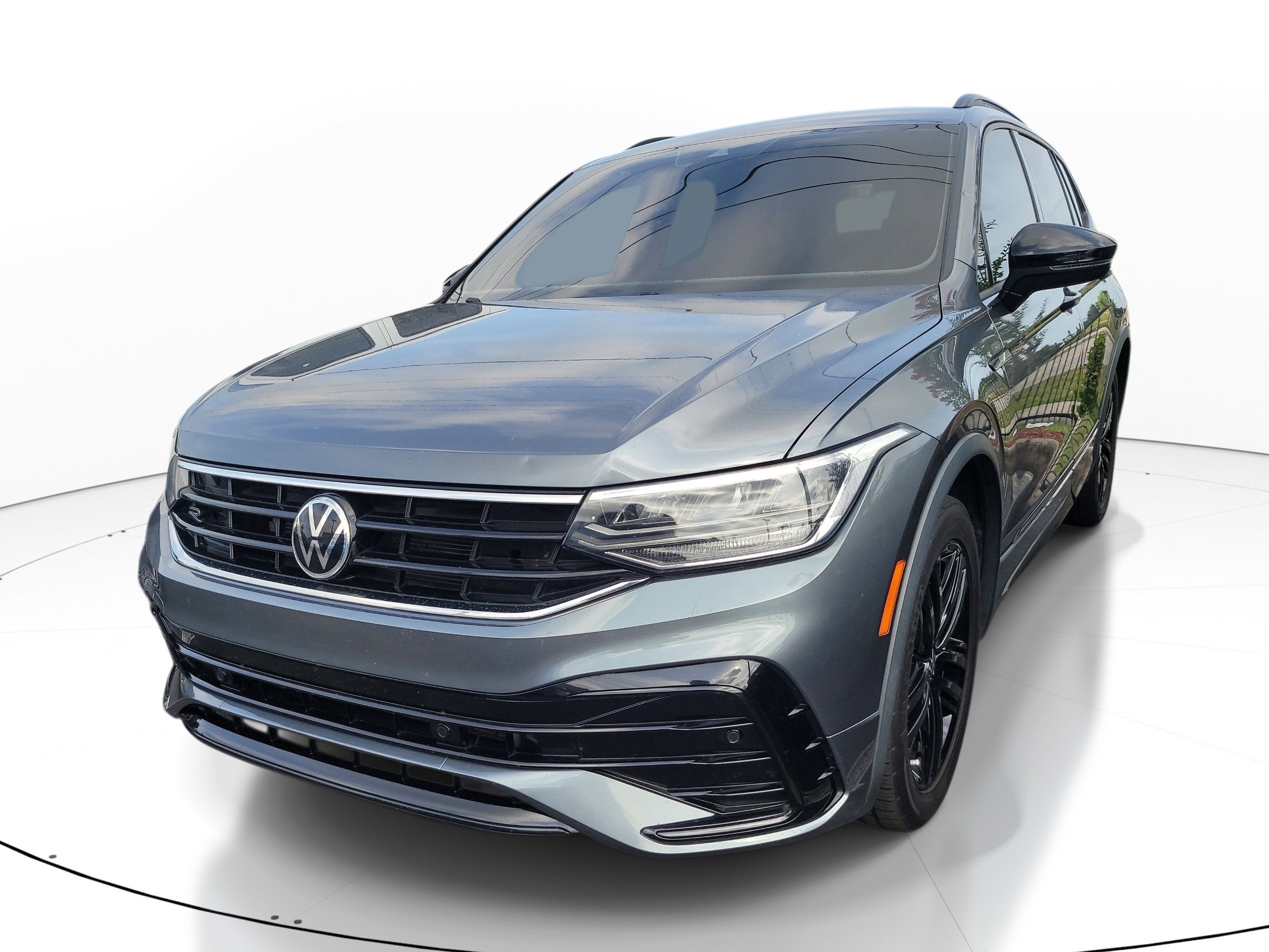 2022 Volkswagen Tiguan SE R-Line Black