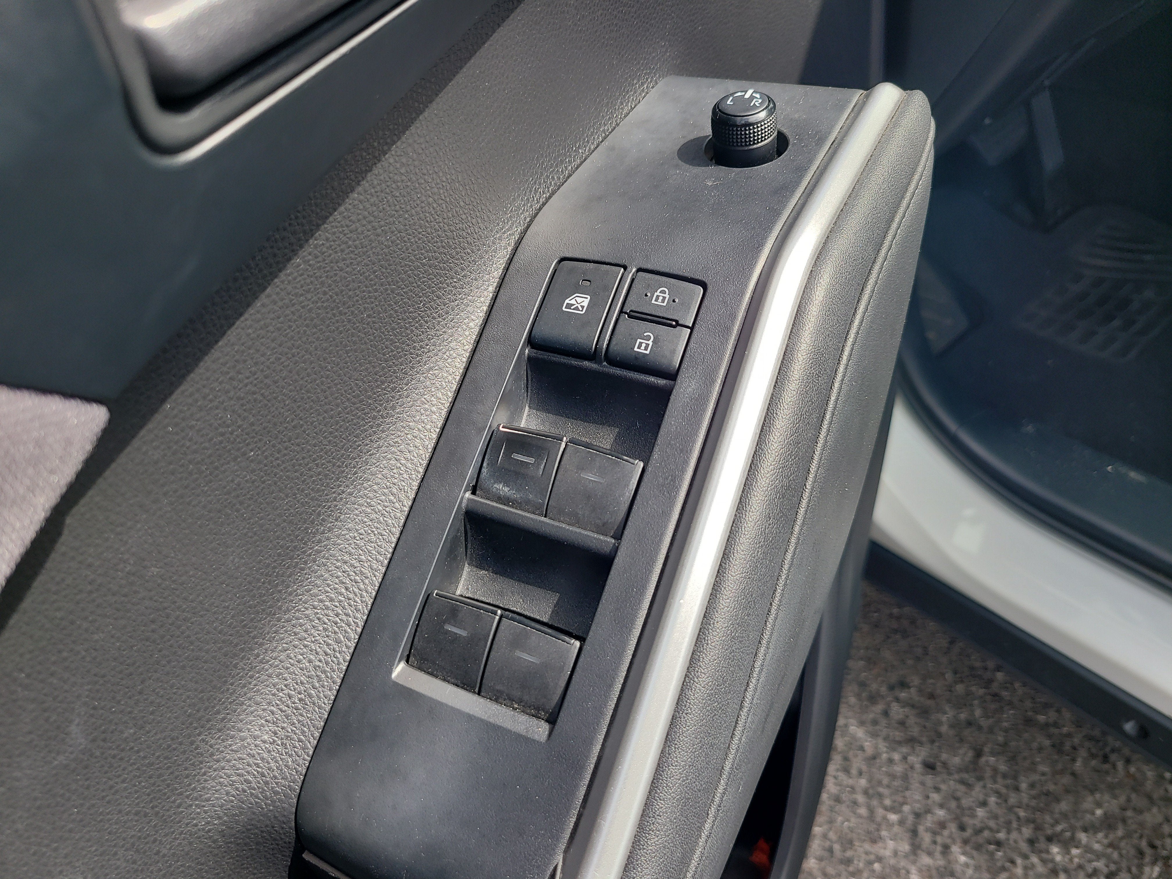 2021 Toyota Highlander L