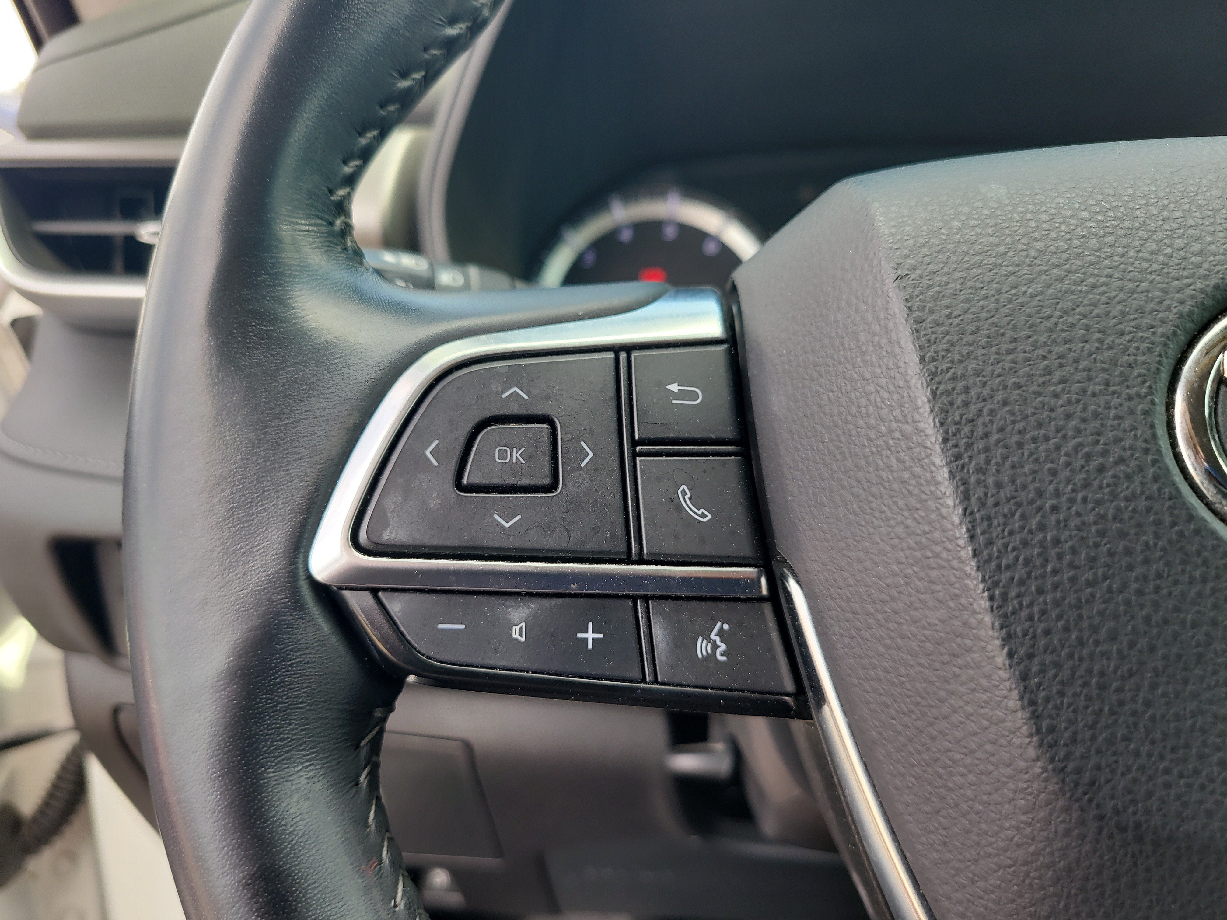2021 Toyota Highlander L