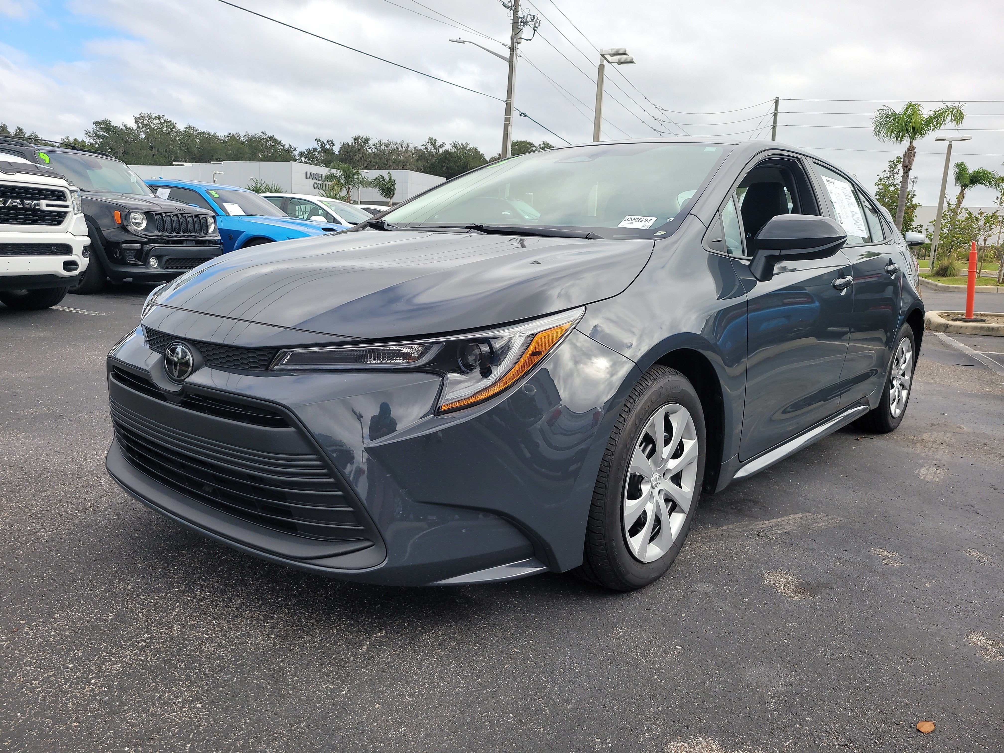 2025 Toyota Corolla LE