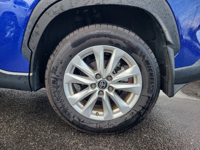 2024 Toyota Corolla Cross LE