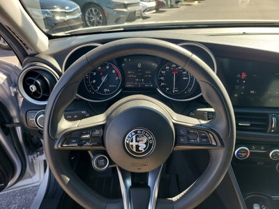 2021 Alfa Romeo Giulia Base