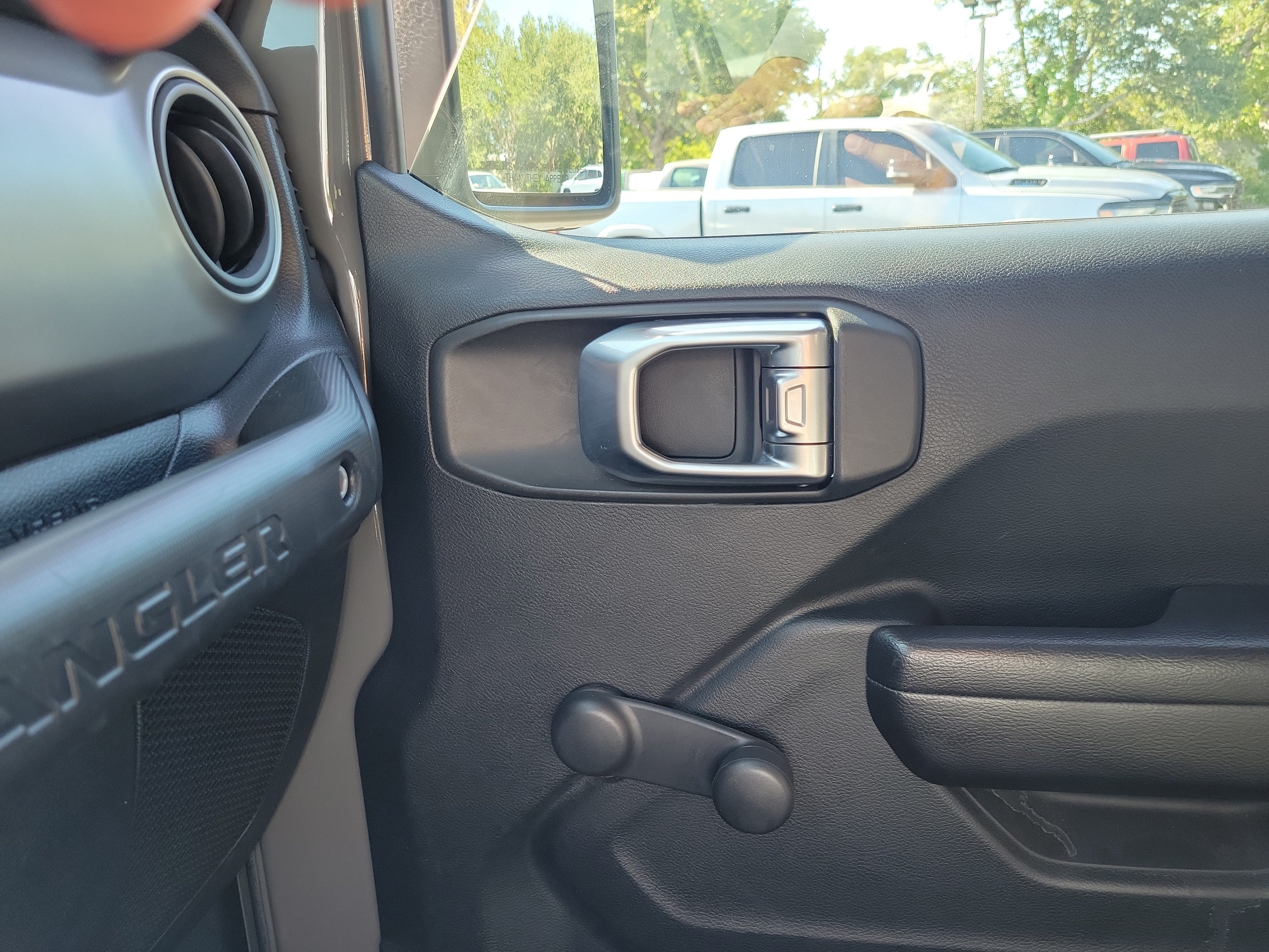2020 Jeep Wrangler Sport