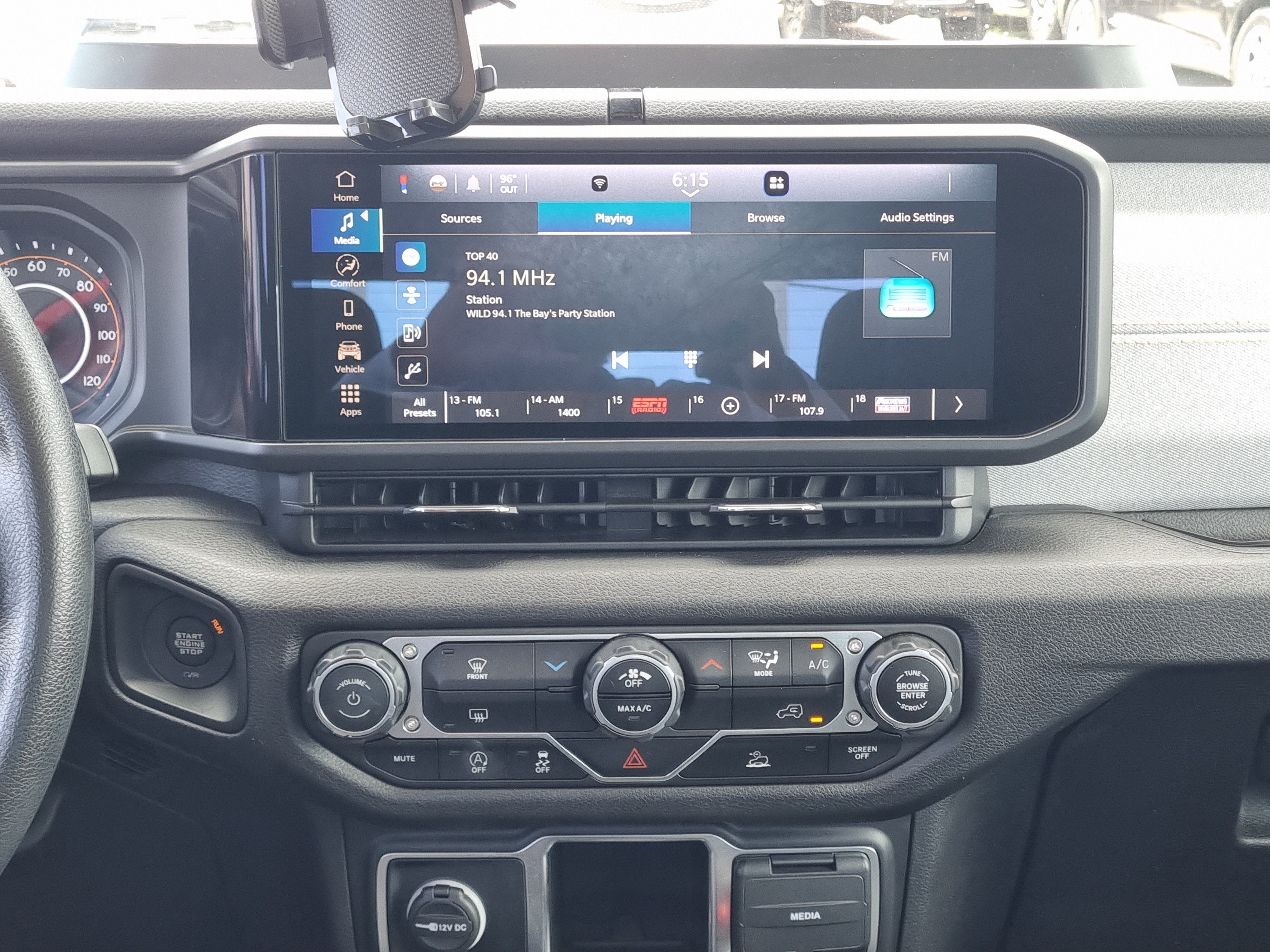 2024 Jeep Gladiator Sport