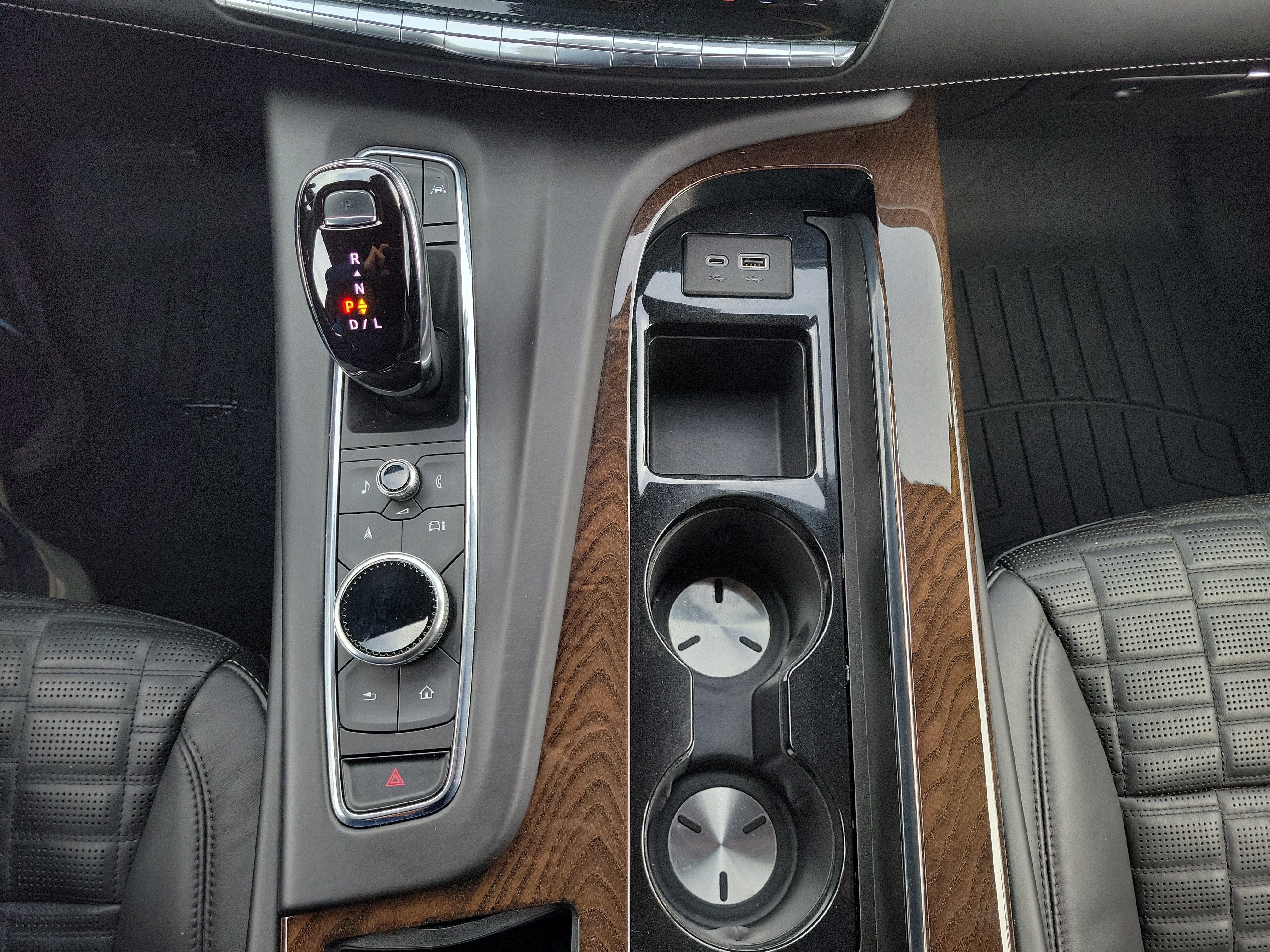 2023 Cadillac Escalade 4WD Sport Platinum