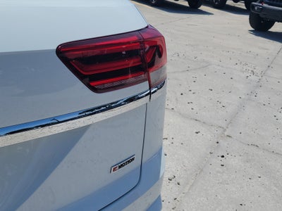 2022 Volkswagen Atlas Cross Sport 2.0T SEL R-Line