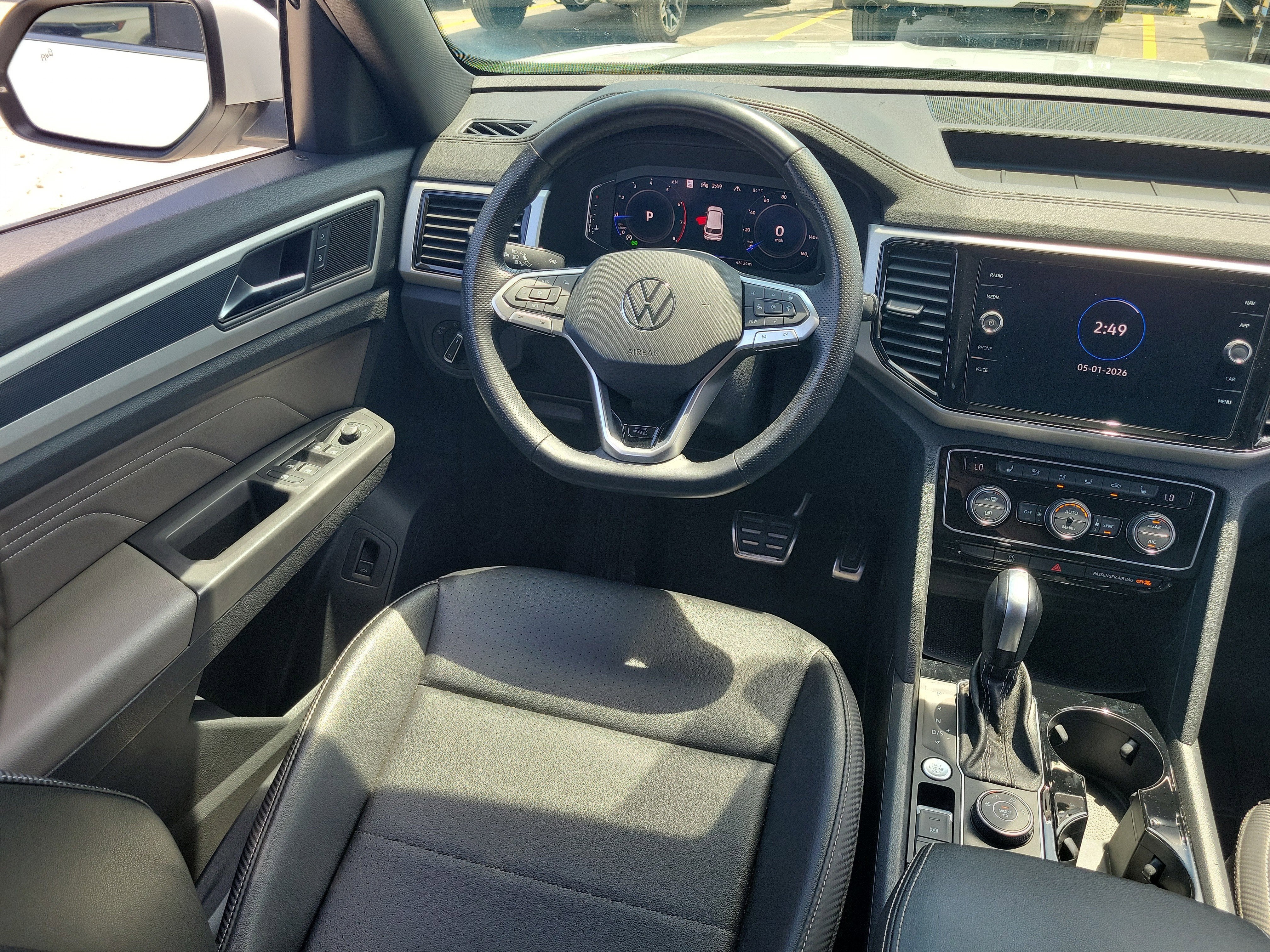 2022 Volkswagen Atlas Cross Sport 2.0T SEL R-Line