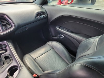 2017 Dodge Challenger SXT Plus