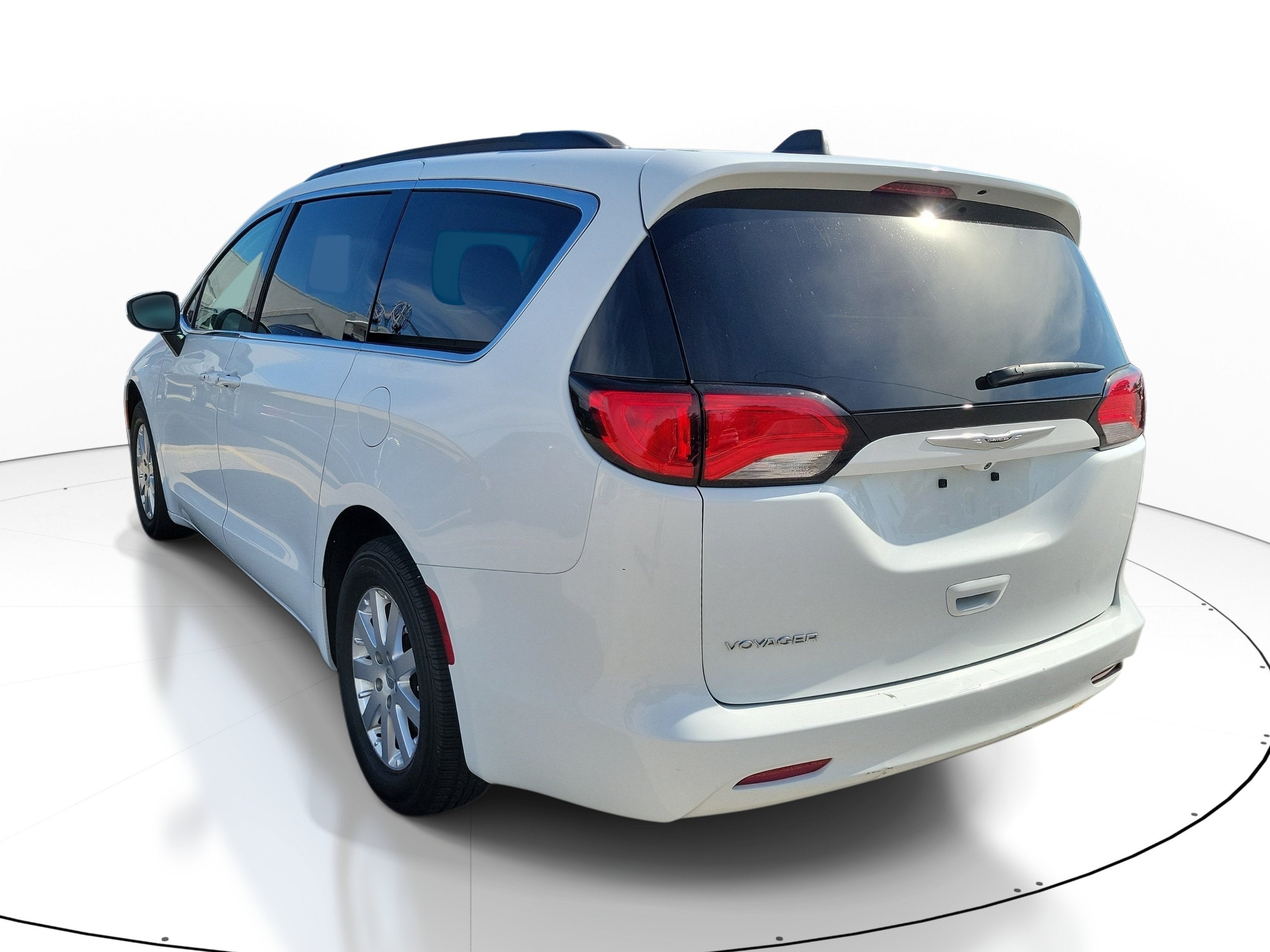 2021 Chrysler Voyager LXI