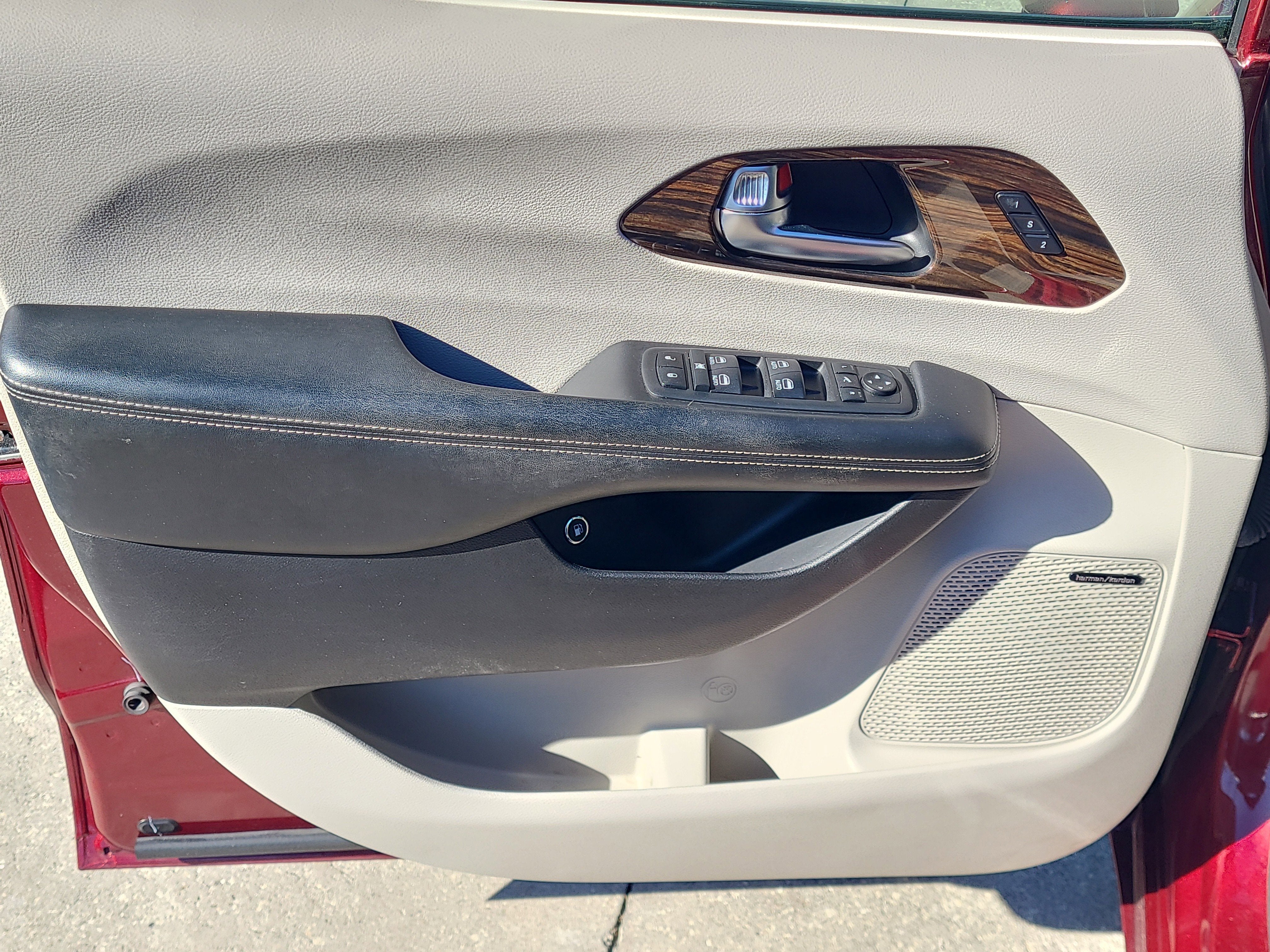 2021 Chrysler Pacifica Hybrid Limited