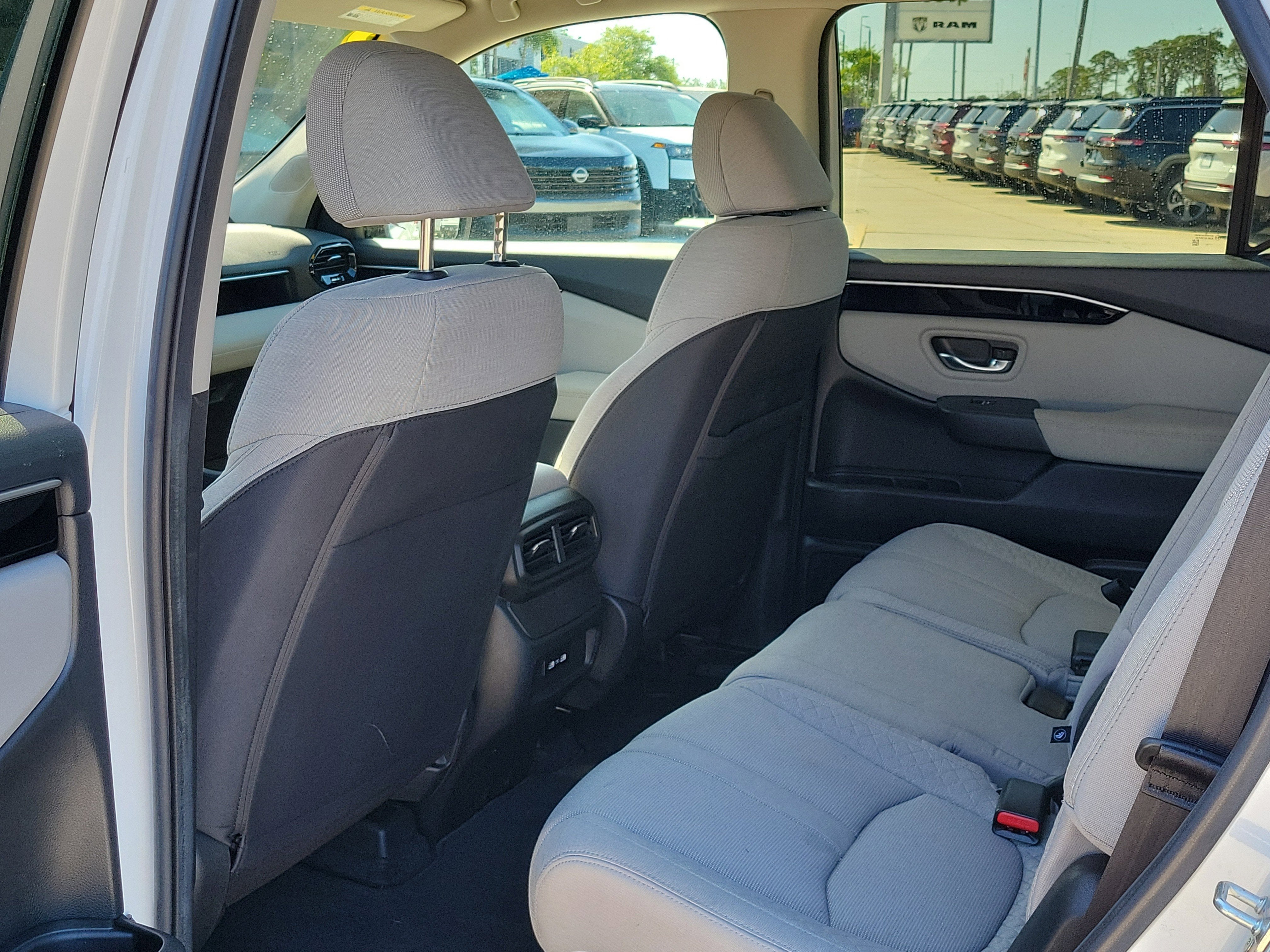 2023 Honda Pilot LX